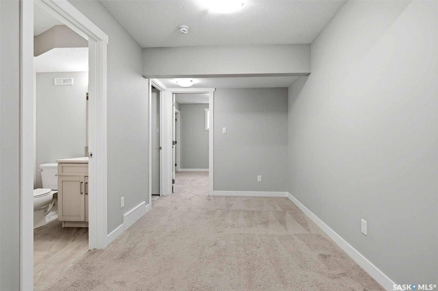 4241 E Keller Avenue, Regina SK S4V 3P8
