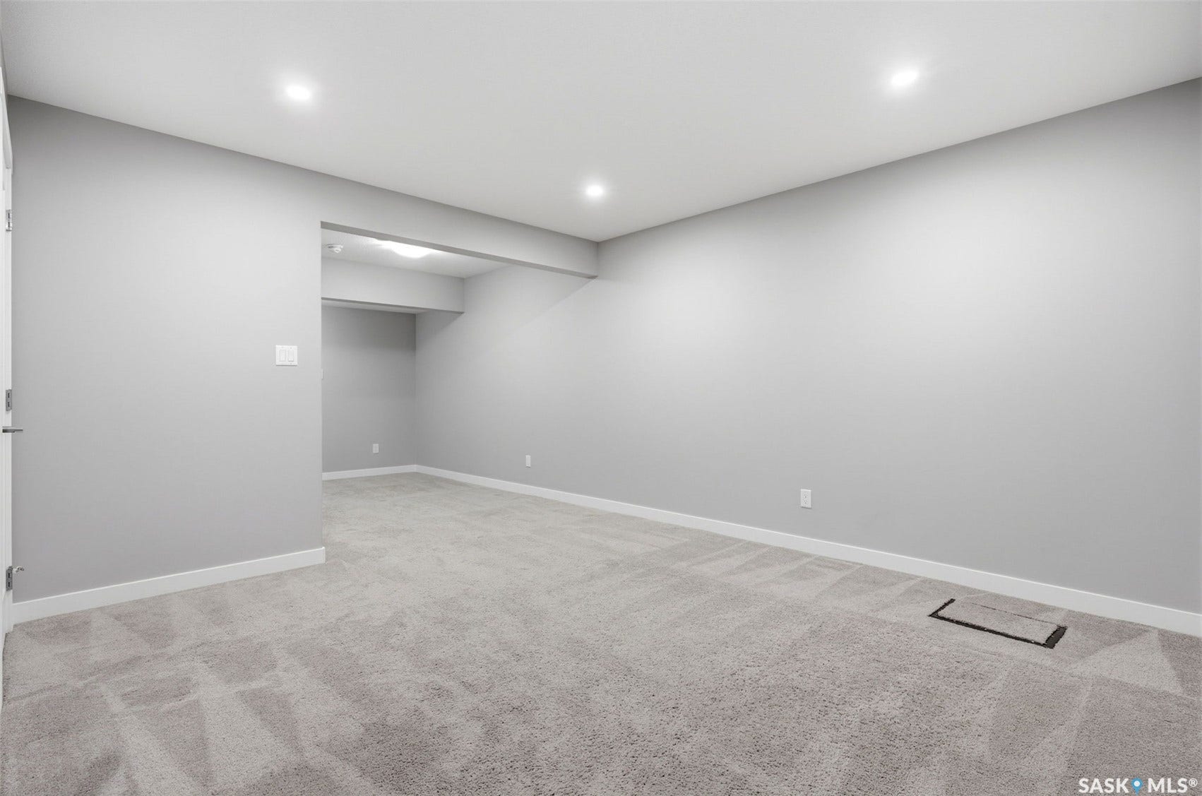 4241 E Keller Avenue, Regina SK S4V 3P8