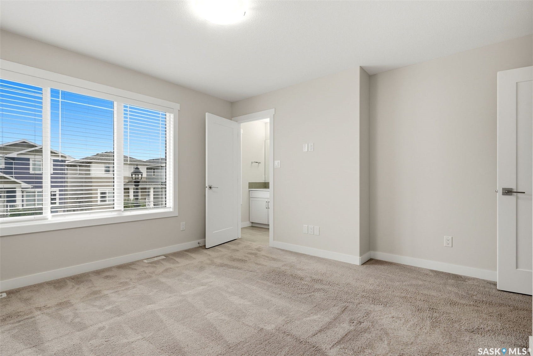 4241 E Keller Avenue, Regina SK S4V 3P8