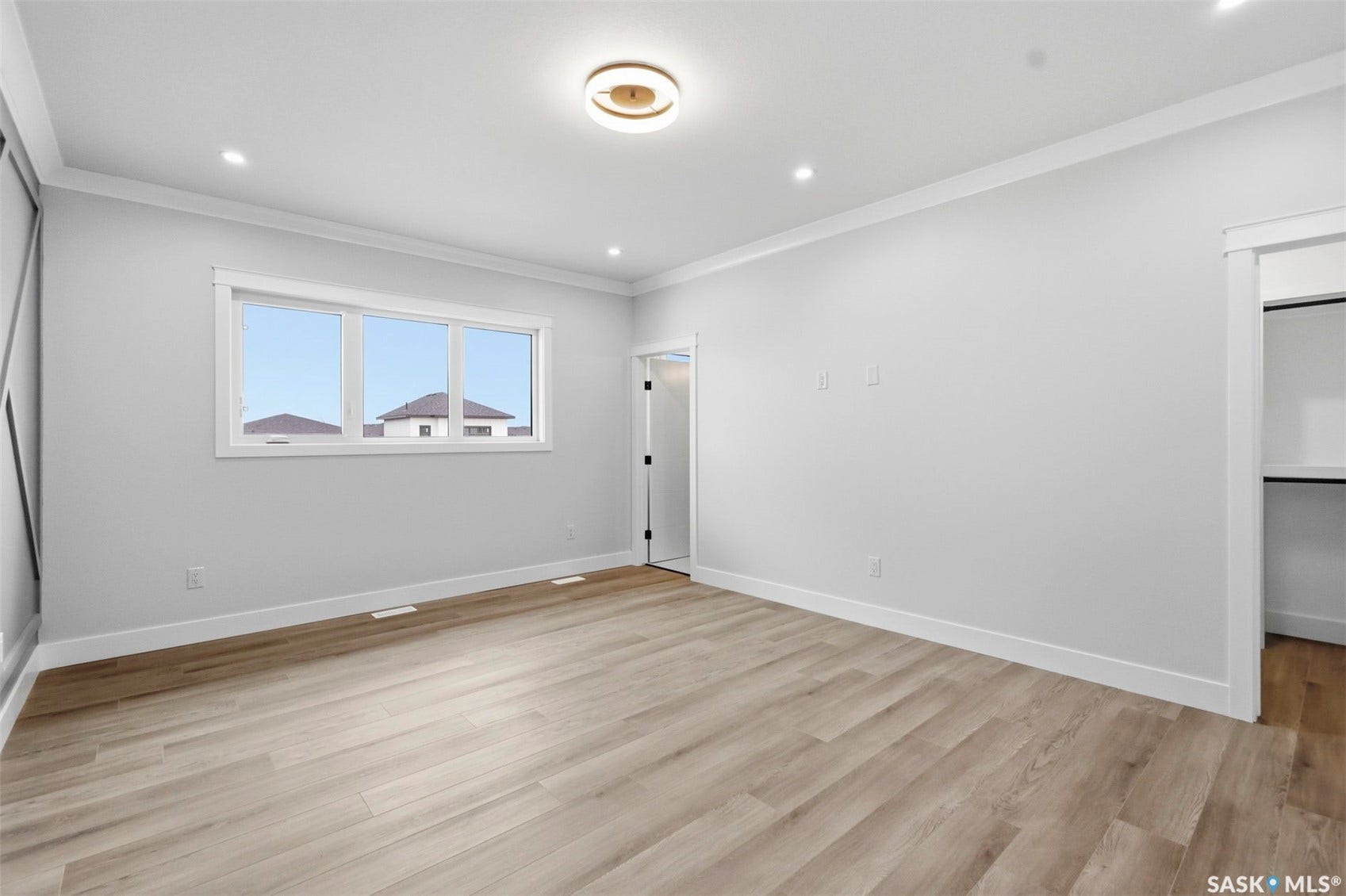 1215 Nightingale Terrace, Saskatoon SK S7L 7R6