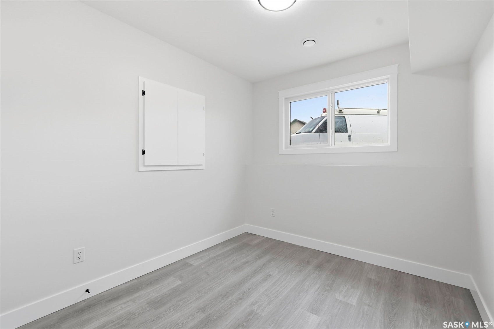 1215 Nightingale Terrace, Saskatoon SK S7L 7R6