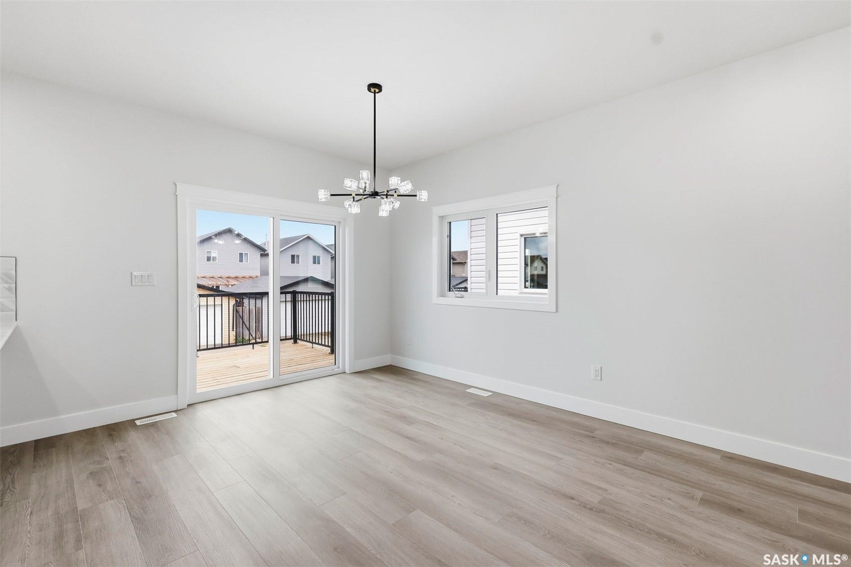 1215 Nightingale Terrace, Saskatoon SK S7L 7R6