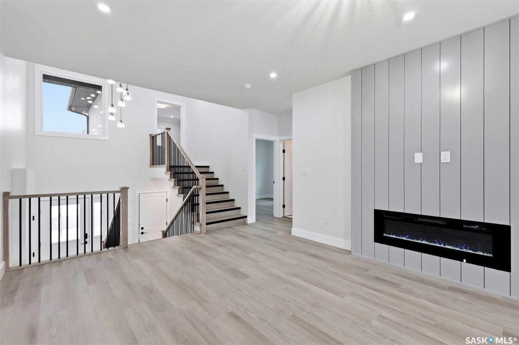 1215 Nightingale Terrace, Saskatoon SK S7L 7R6