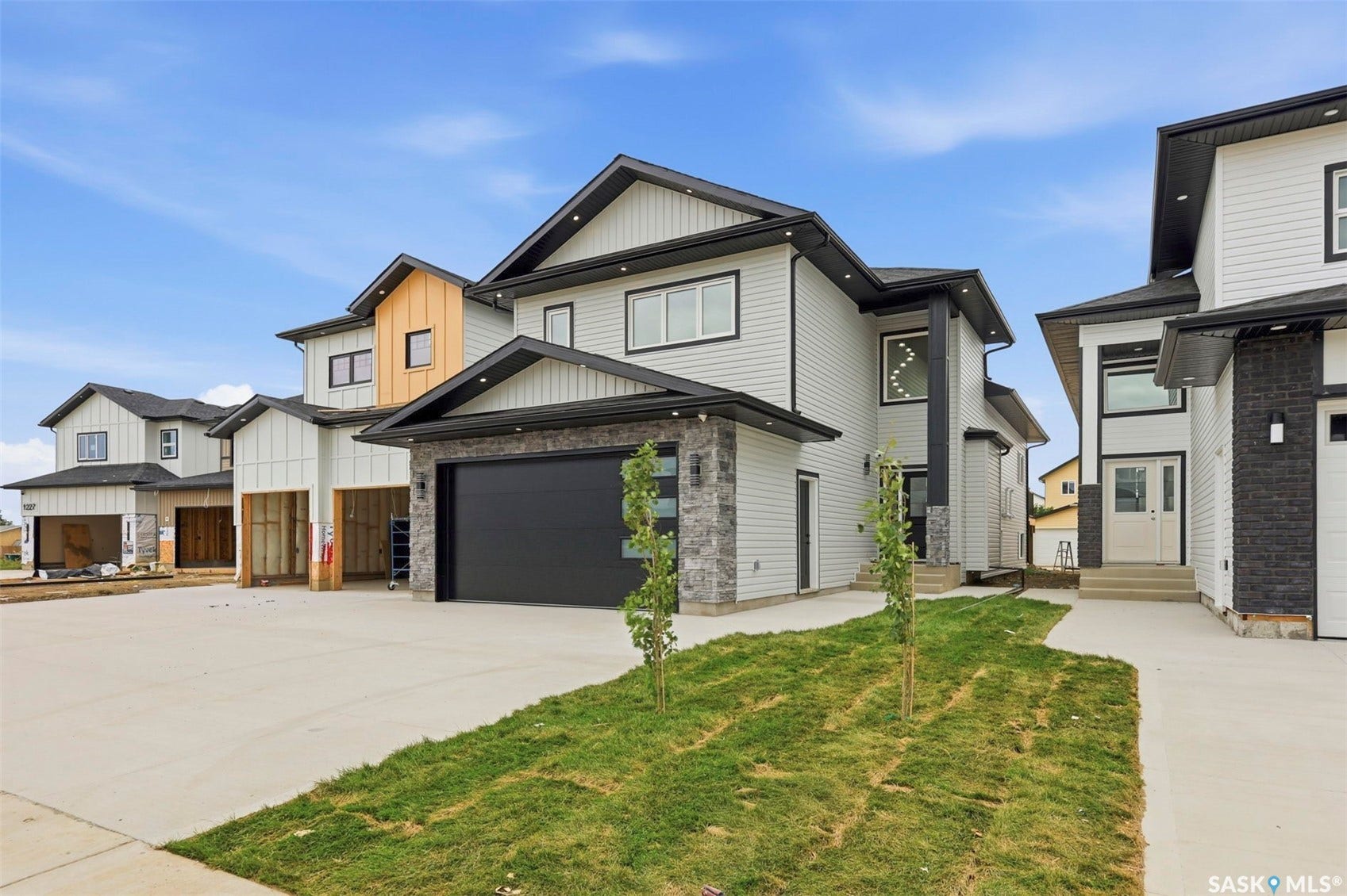 1215 Nightingale Terrace, Saskatoon SK S7L 7R6