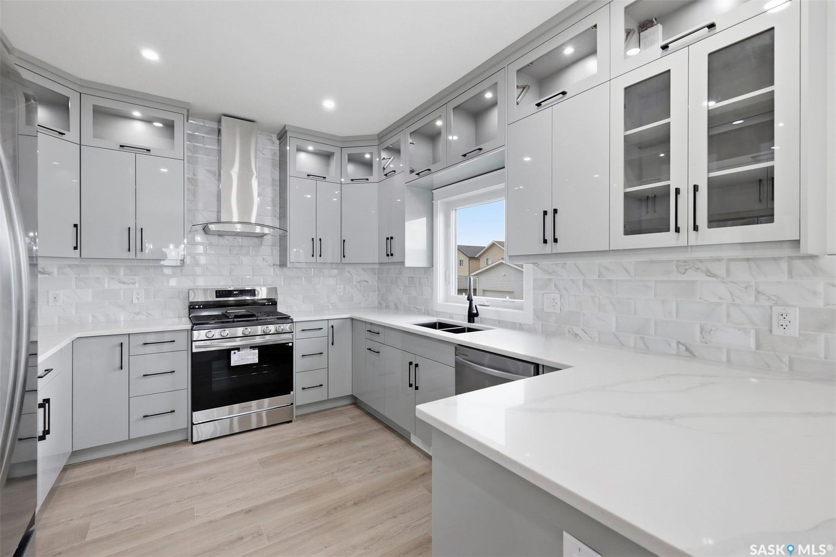1215 Nightingale Terrace, Saskatoon SK S7L 7R6