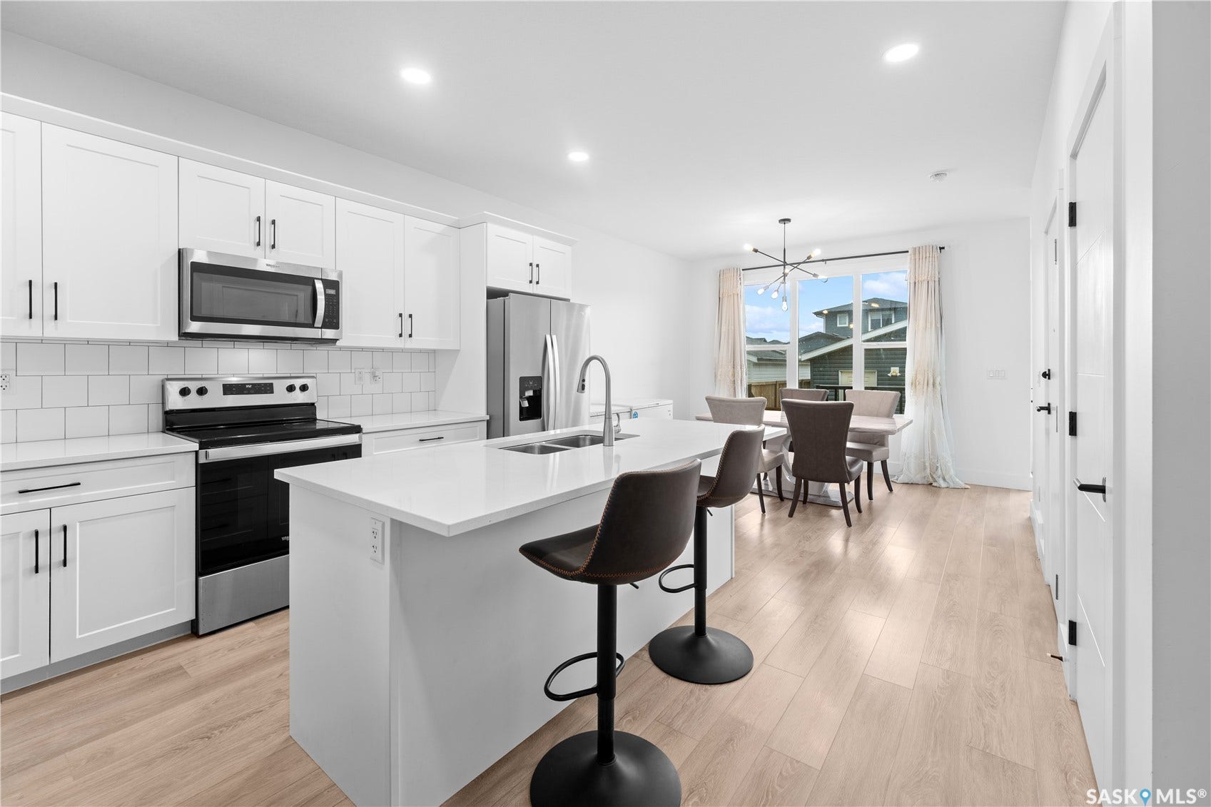2807 Rosewood Drive, Saskatoon SK S7V 1R4