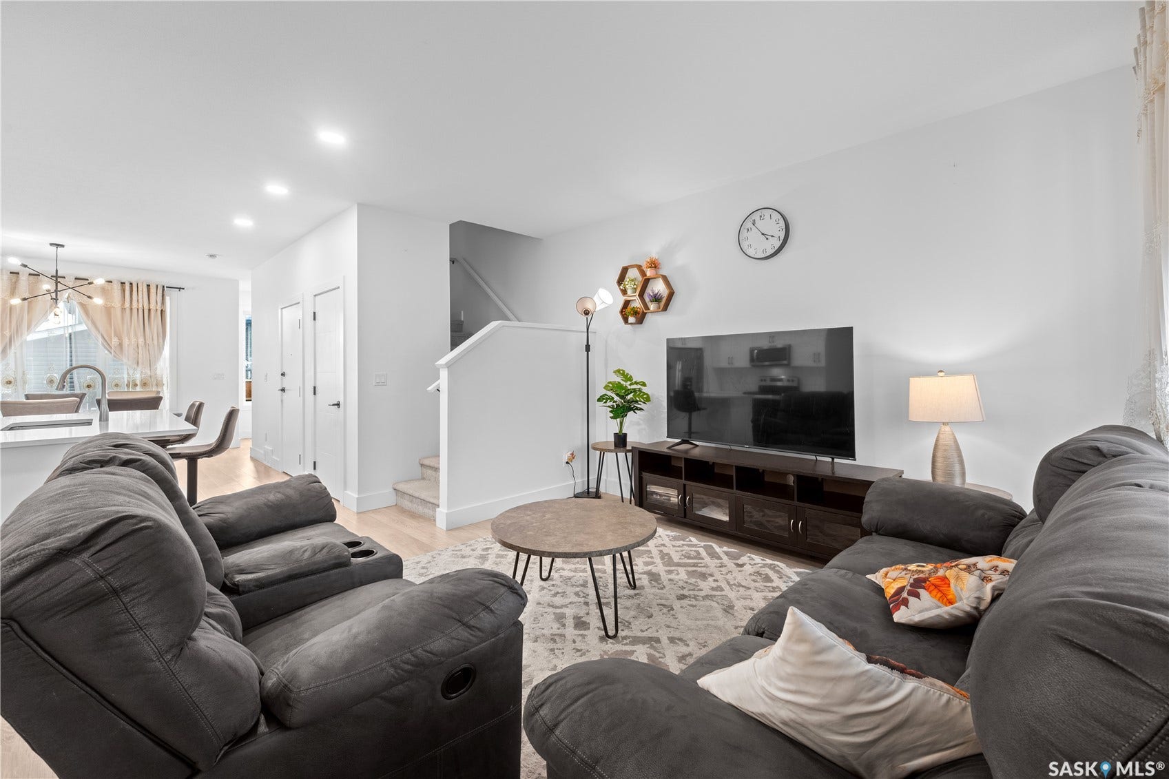2807 Rosewood Drive, Saskatoon SK S7V 1R4