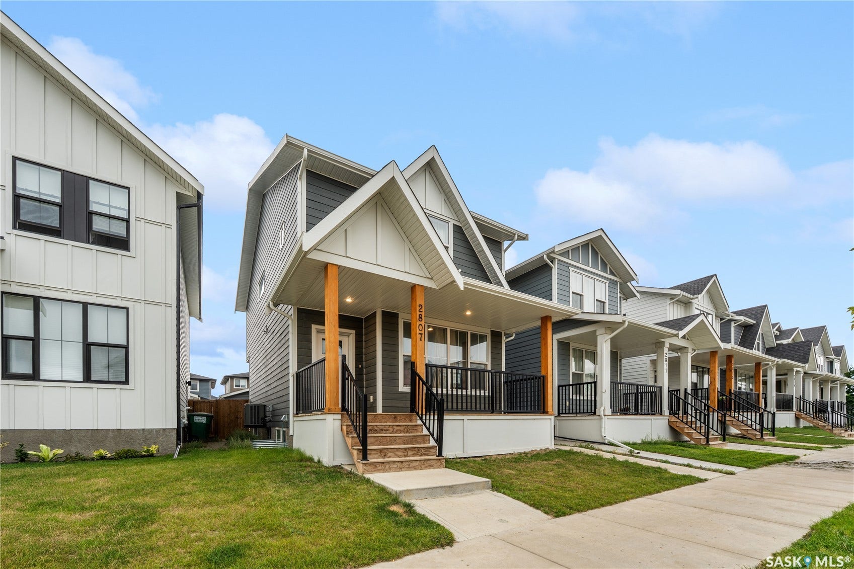 2807 Rosewood Drive, Saskatoon SK S7V 1R4