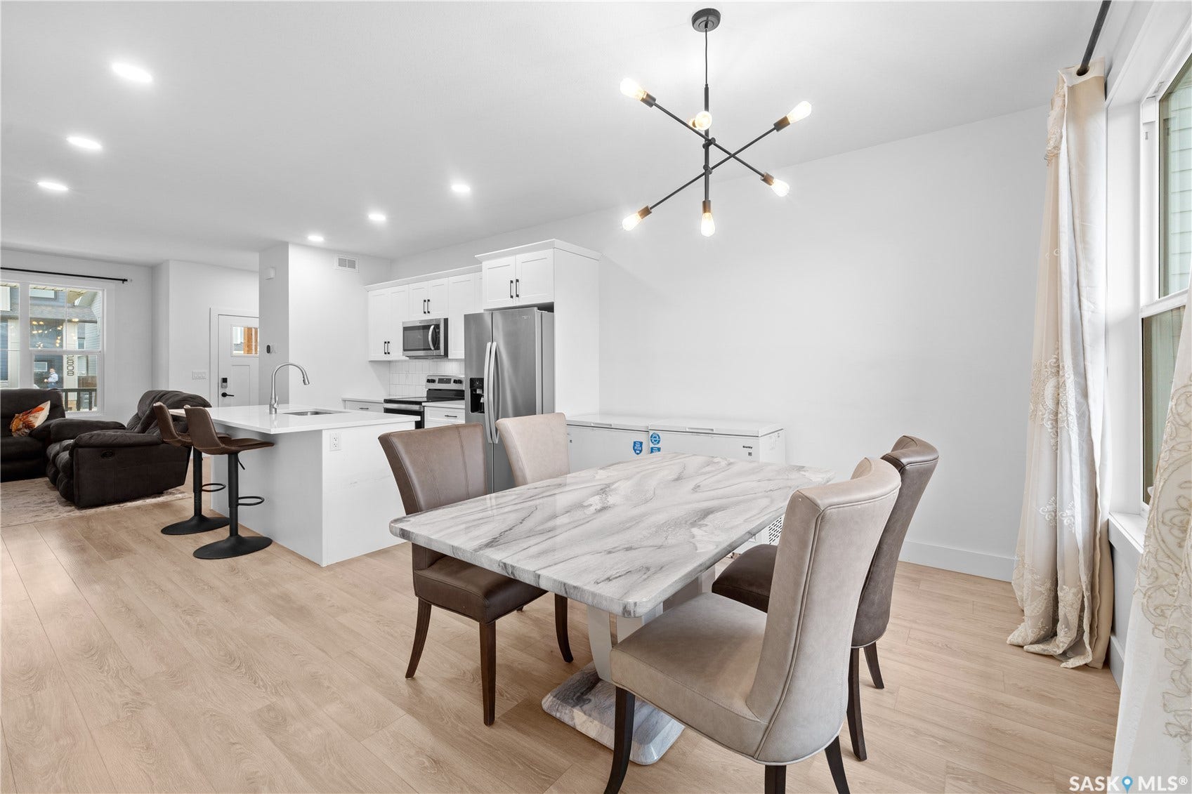 2807 Rosewood Drive, Saskatoon SK S7V 1R4