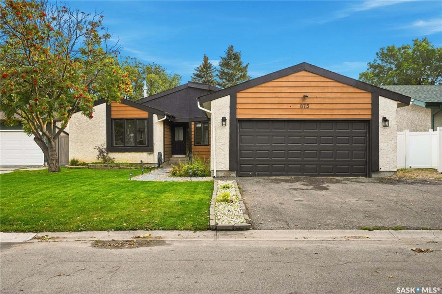 Property photo for 875 Seymour Crescent, Regina SK