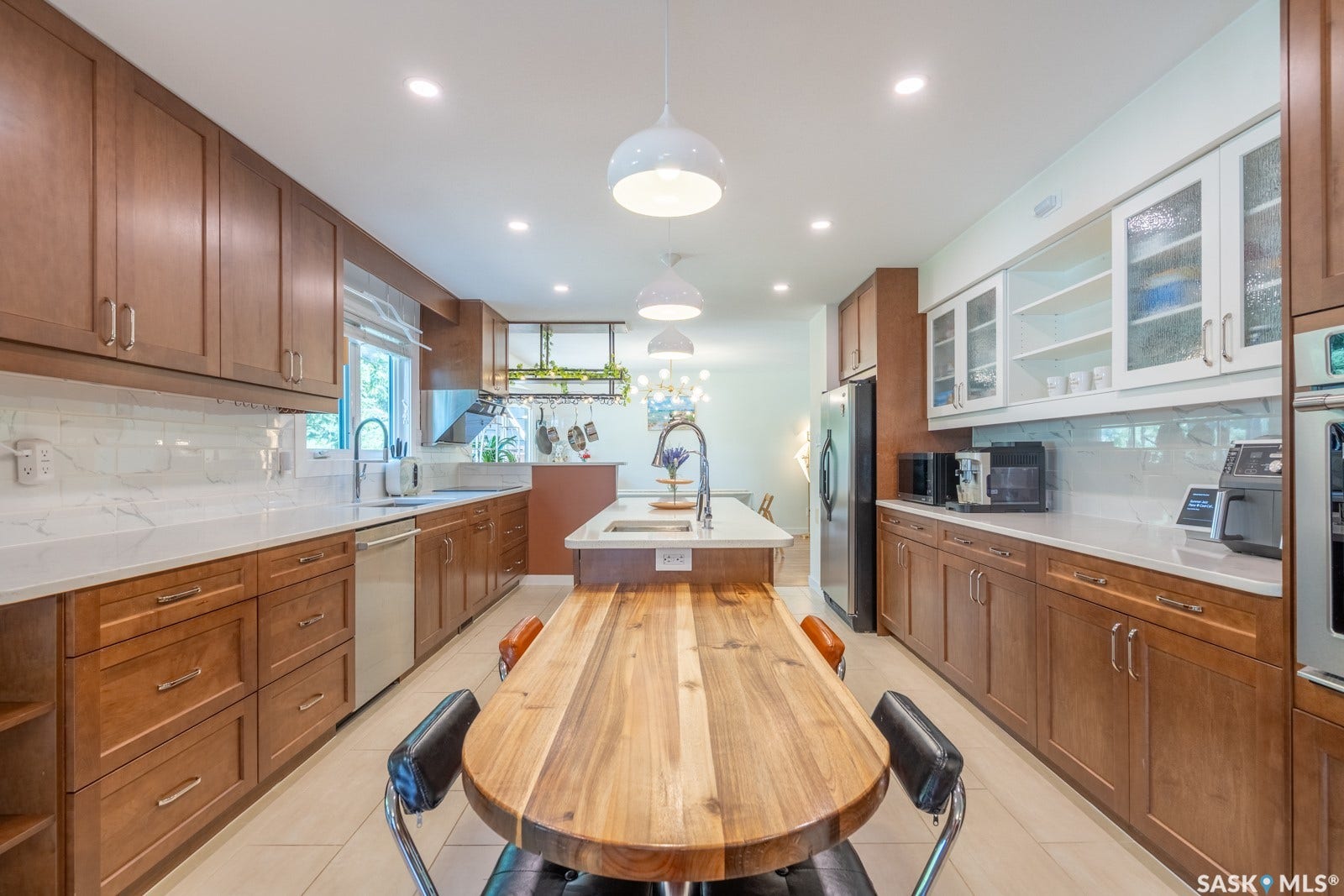 127 Rogers Road, Regina SK S4S 6T7 127 Rogers Road, Regina SK S4S 6T7