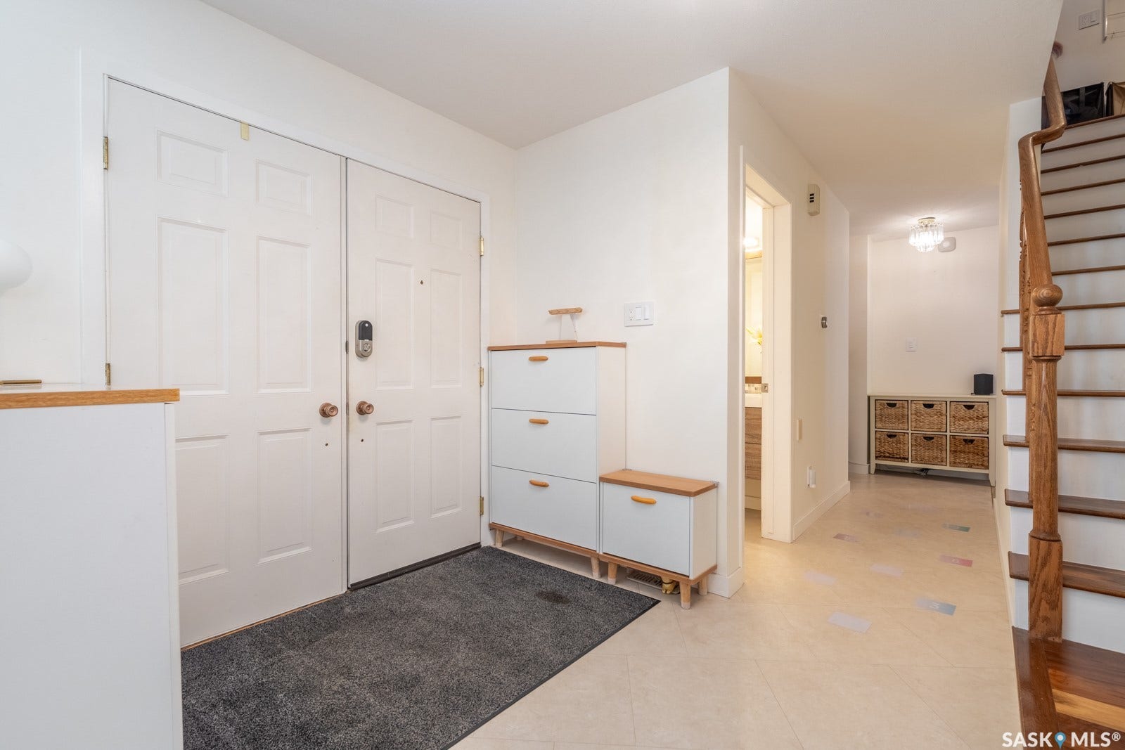 127 Rogers Road, Regina SK S4S 6T7 127 Rogers Road, Regina SK S4S 6T7