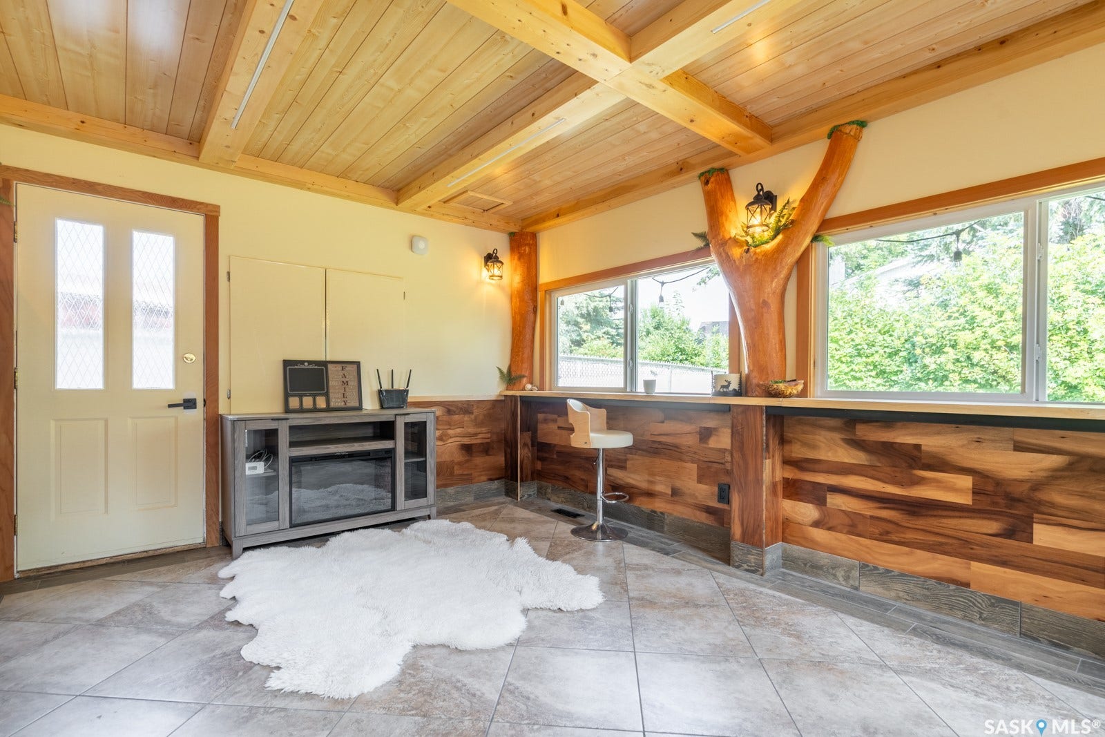 127 Rogers Road, Regina SK S4S 6T7 127 Rogers Road, Regina SK S4S 6T7