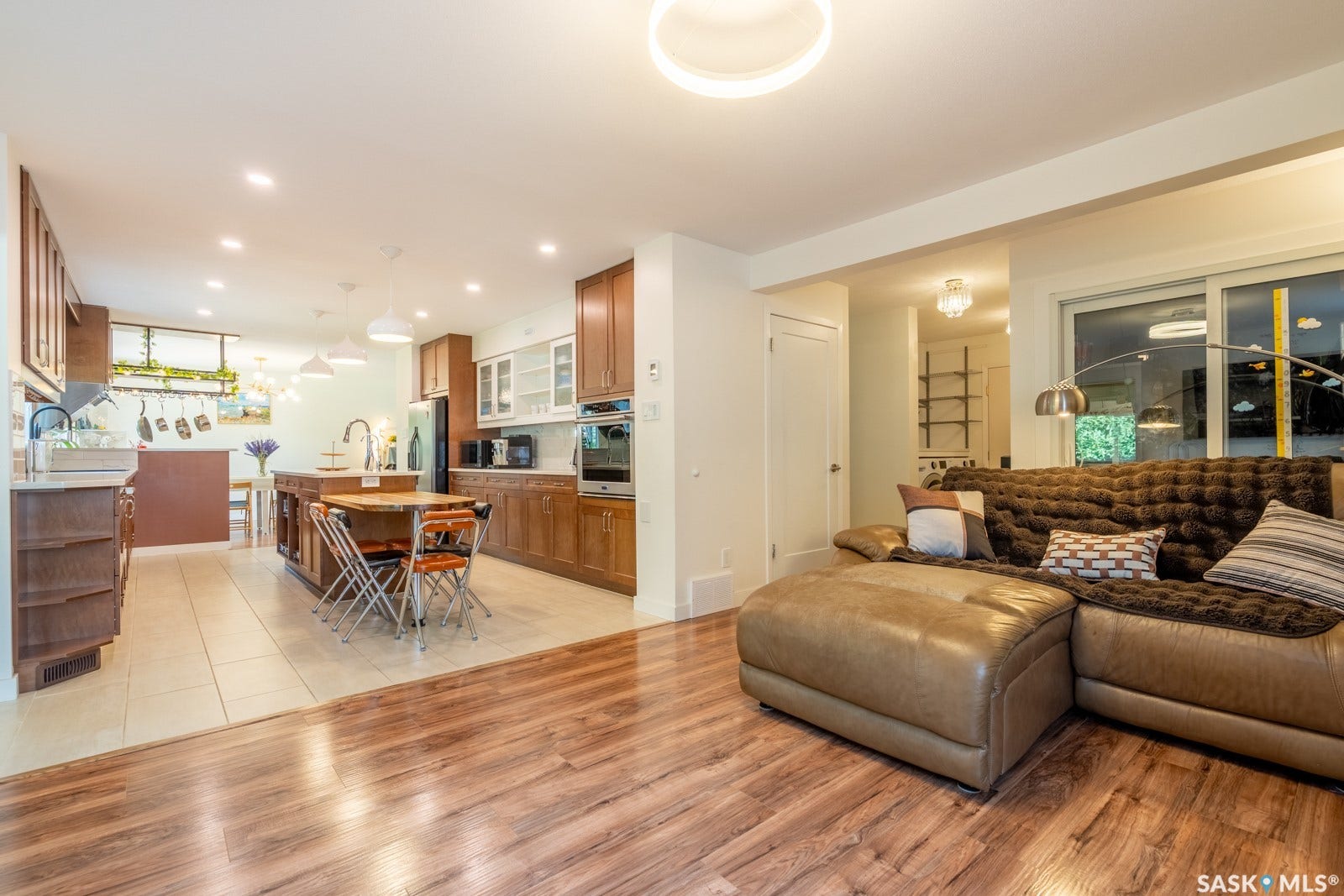 127 Rogers Road, Regina SK S4S 6T7 127 Rogers Road, Regina SK S4S 6T7