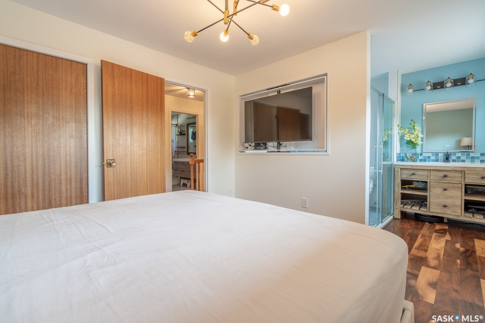 127 Rogers Road, Regina SK S4S 6T7 127 Rogers Road, Regina SK S4S 6T7