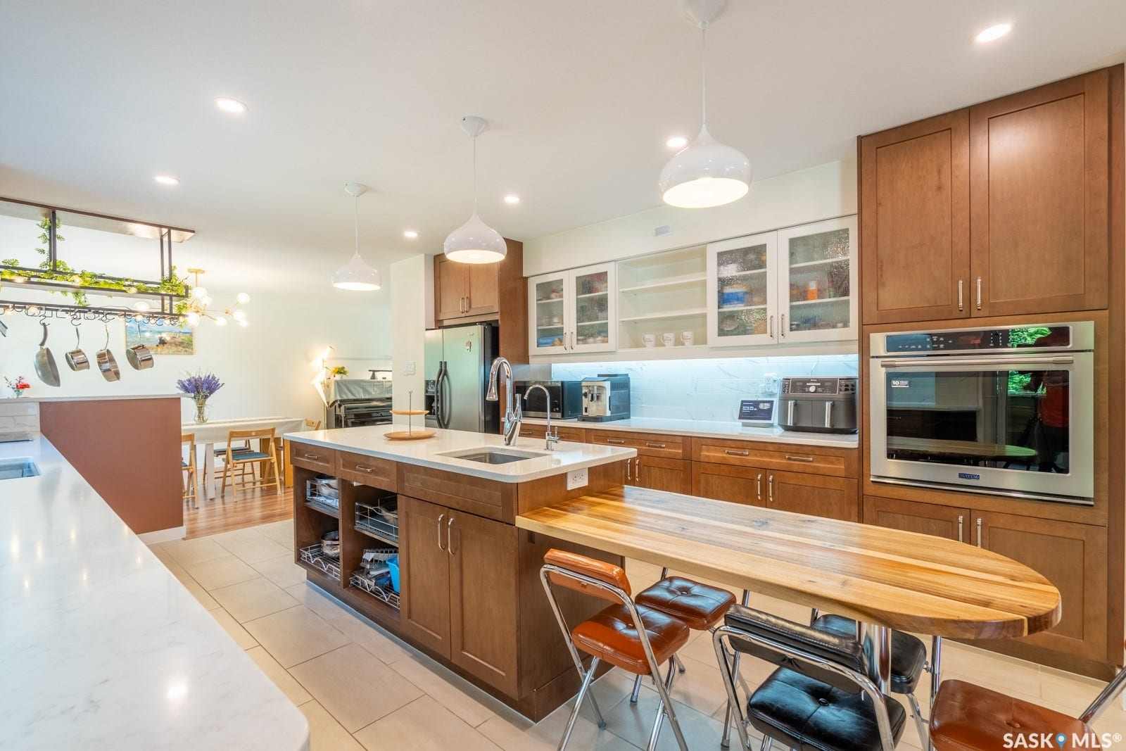 127 Rogers Road, Regina SK S4S 6T7 127 Rogers Road, Regina SK S4S 6T7