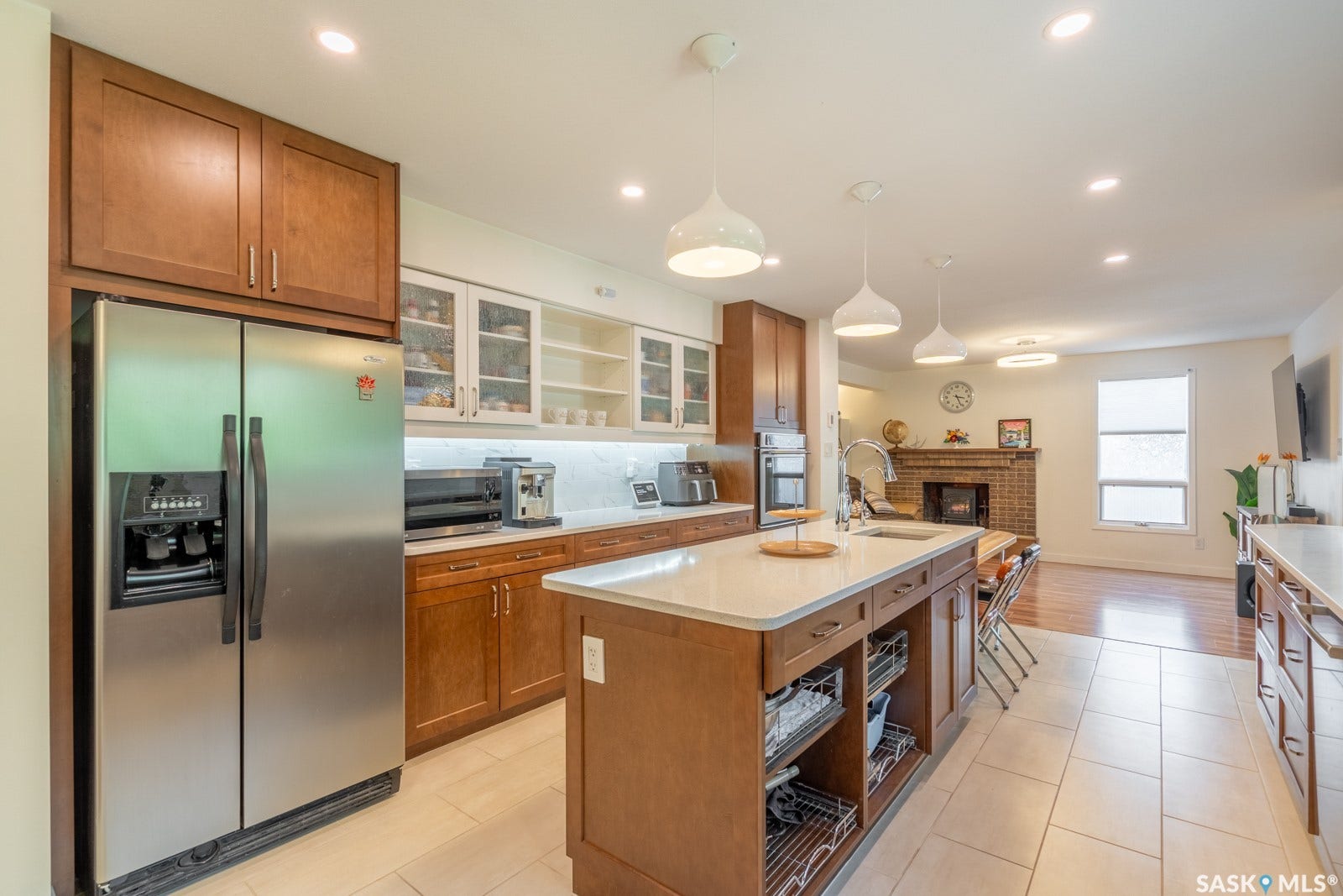 127 Rogers Road, Regina SK S4S 6T7 127 Rogers Road, Regina SK S4S 6T7
