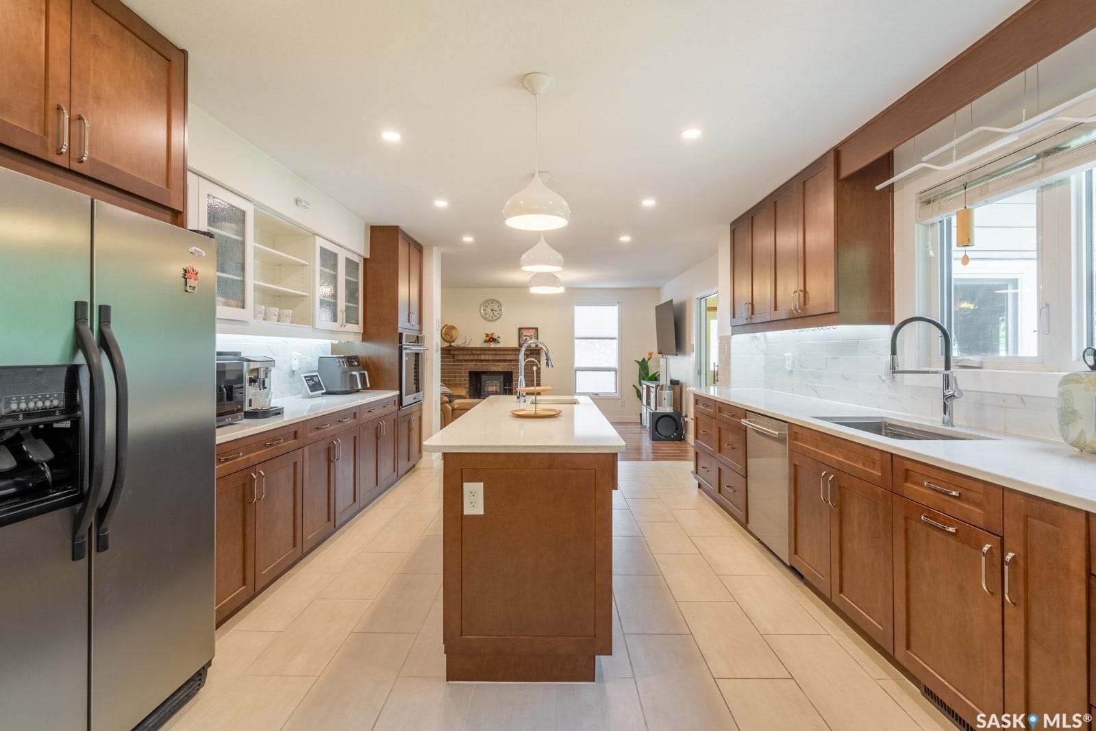 127 Rogers Road, Regina SK S4S 6T7 127 Rogers Road, Regina SK S4S 6T7
