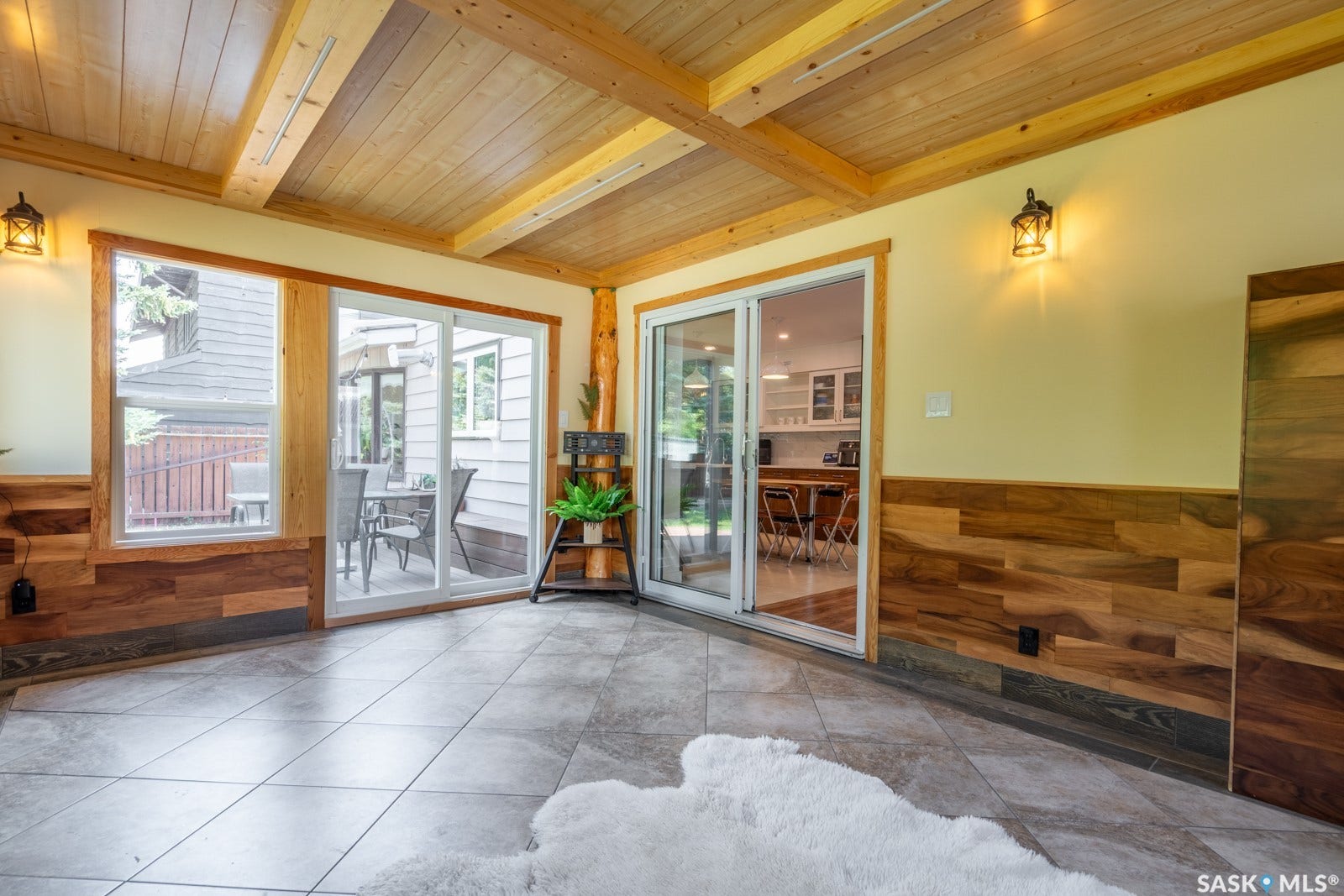 127 Rogers Road, Regina SK S4S 6T7 127 Rogers Road, Regina SK S4S 6T7