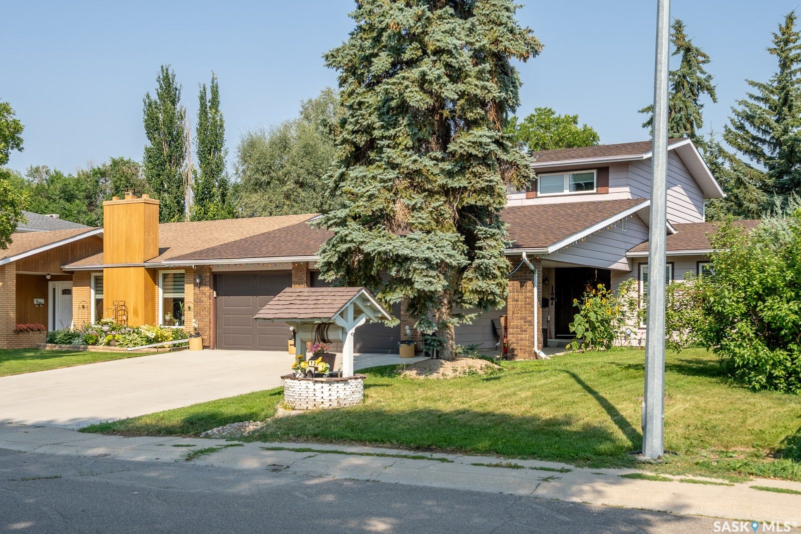 127 Rogers Road, Regina SK S4S 6T7 127 Rogers Road, Regina SK S4S 6T7