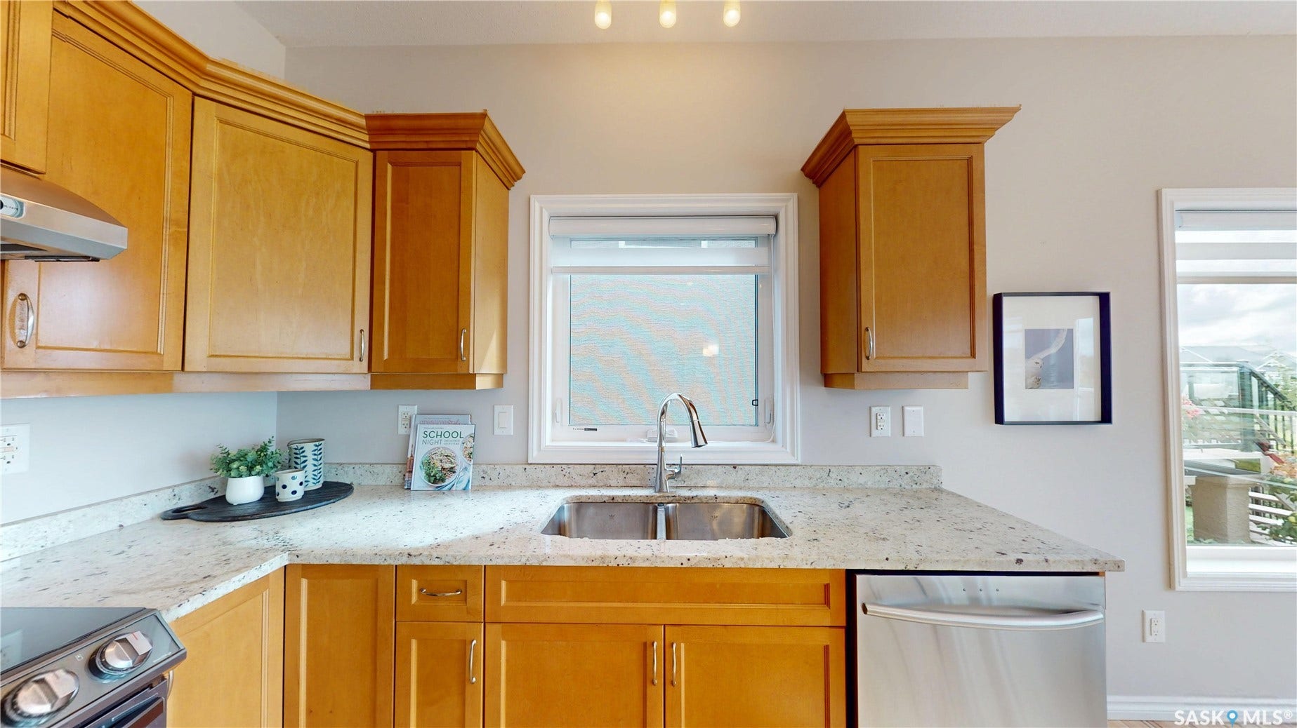 242 Whalley Crescent, Saskatoon SK S7T 0N9