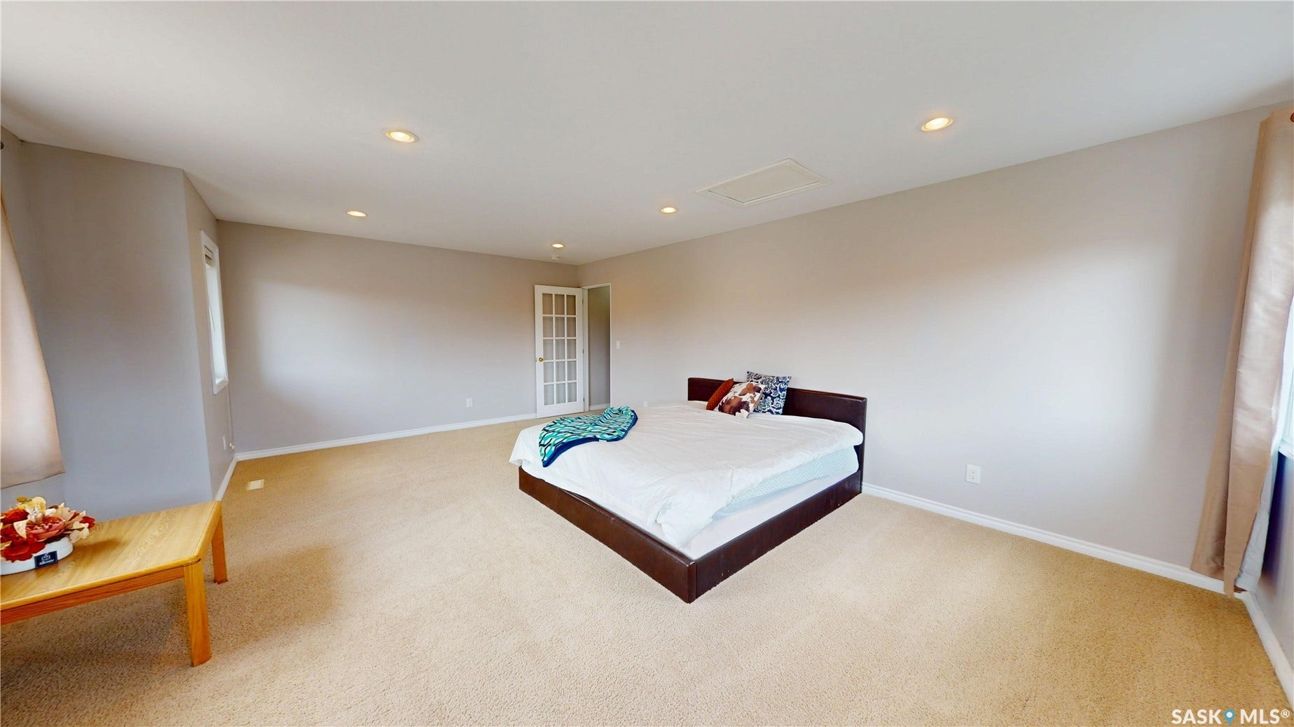 242 Whalley Crescent, Saskatoon SK S7T 0N9