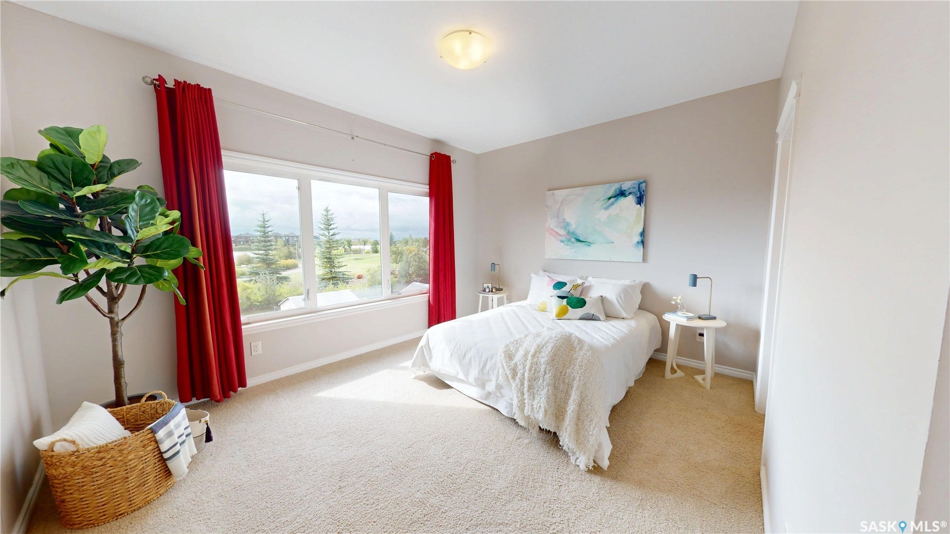 242 Whalley Crescent, Saskatoon SK S7T 0N9