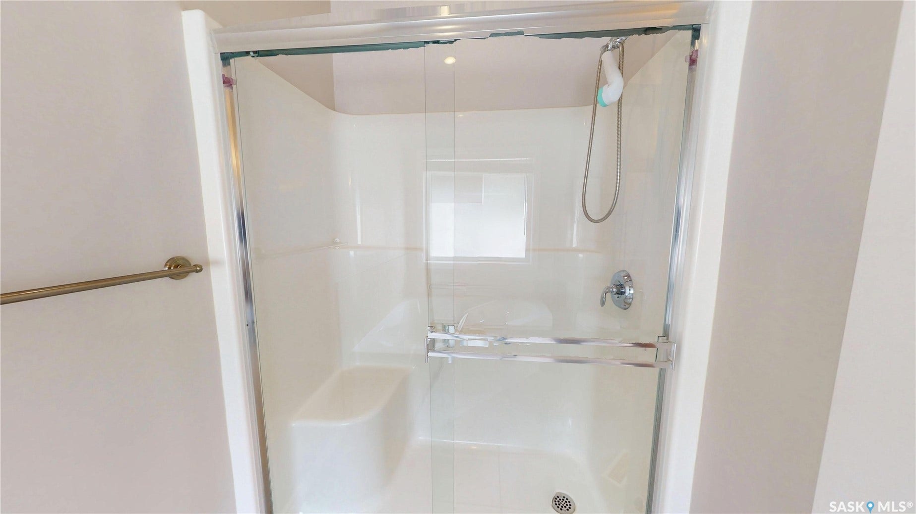 242 Whalley Crescent, Saskatoon SK S7T 0N9