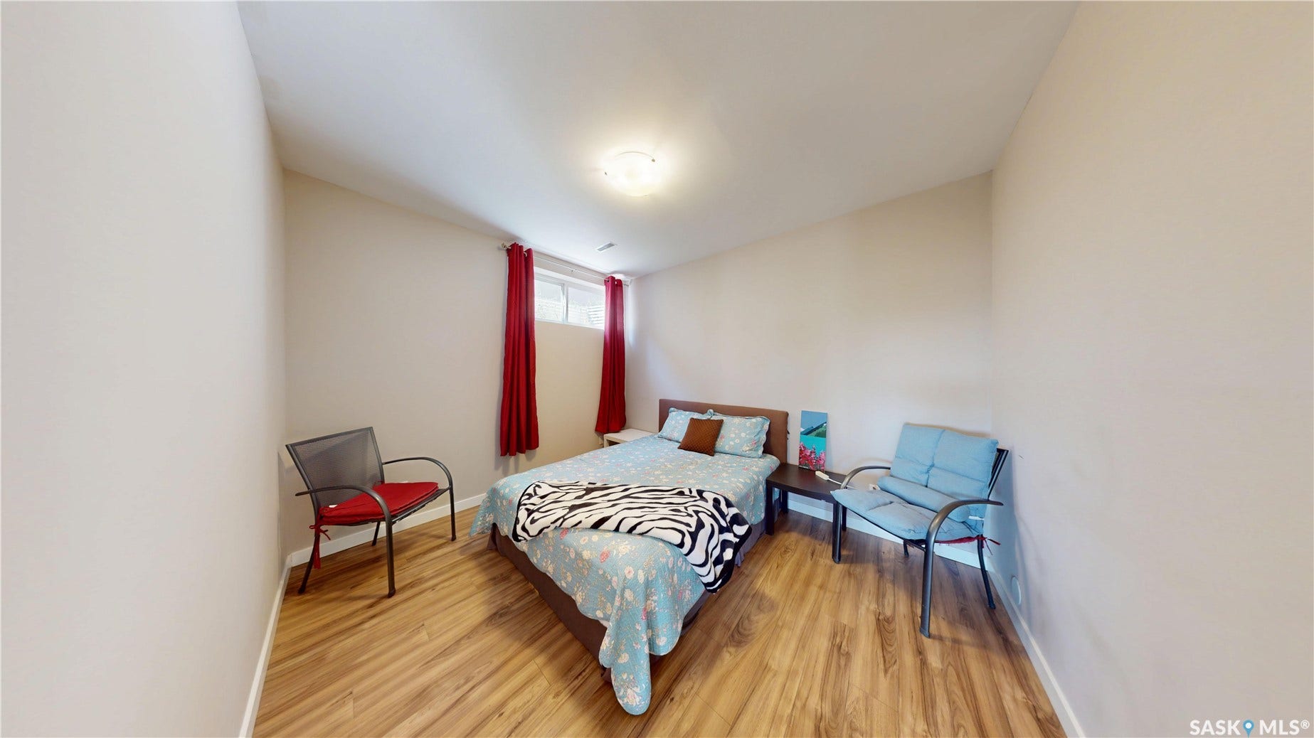 242 Whalley Crescent, Saskatoon SK S7T 0N9
