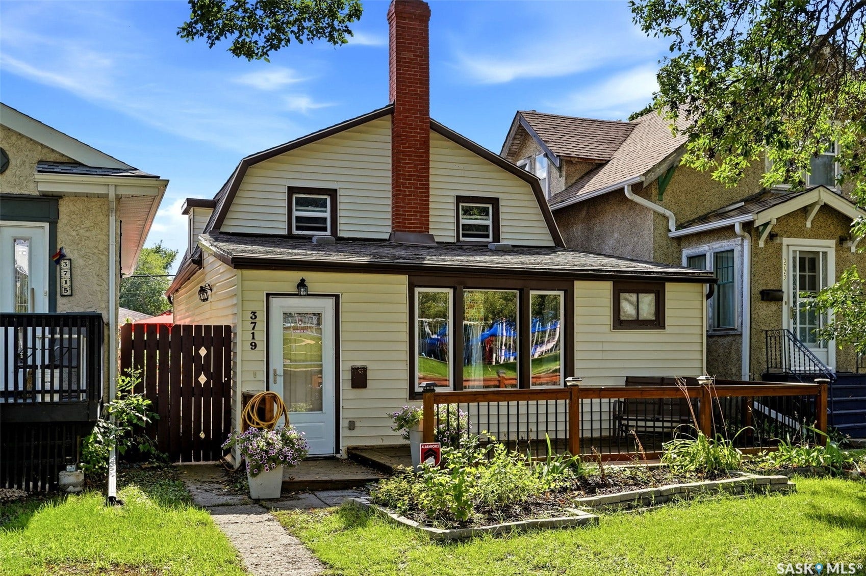 3719 Victoria Avenue, Regina SK S4T 1M5