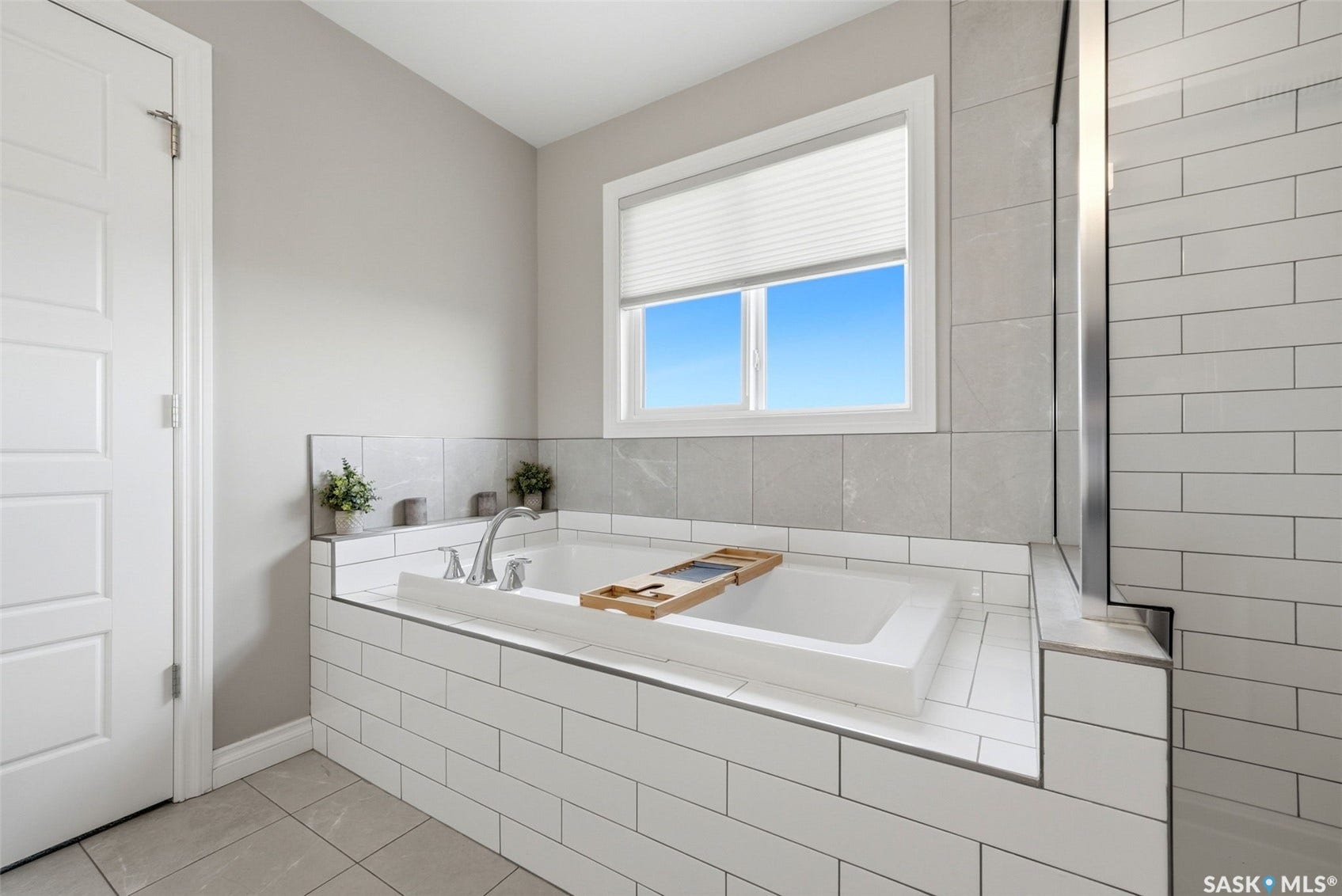 5148 E Green Crescent, Regina SK S4V 3S9