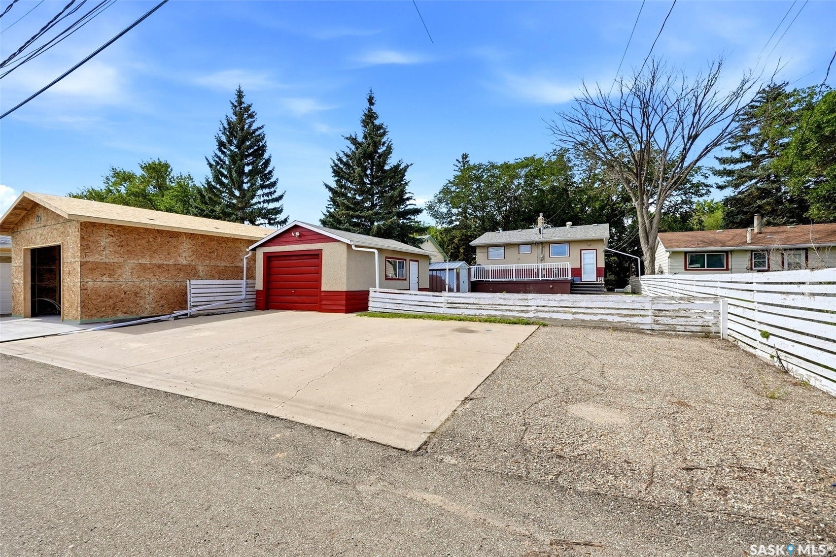 1257 Lindsay Street, Regina SK S4N 3B4