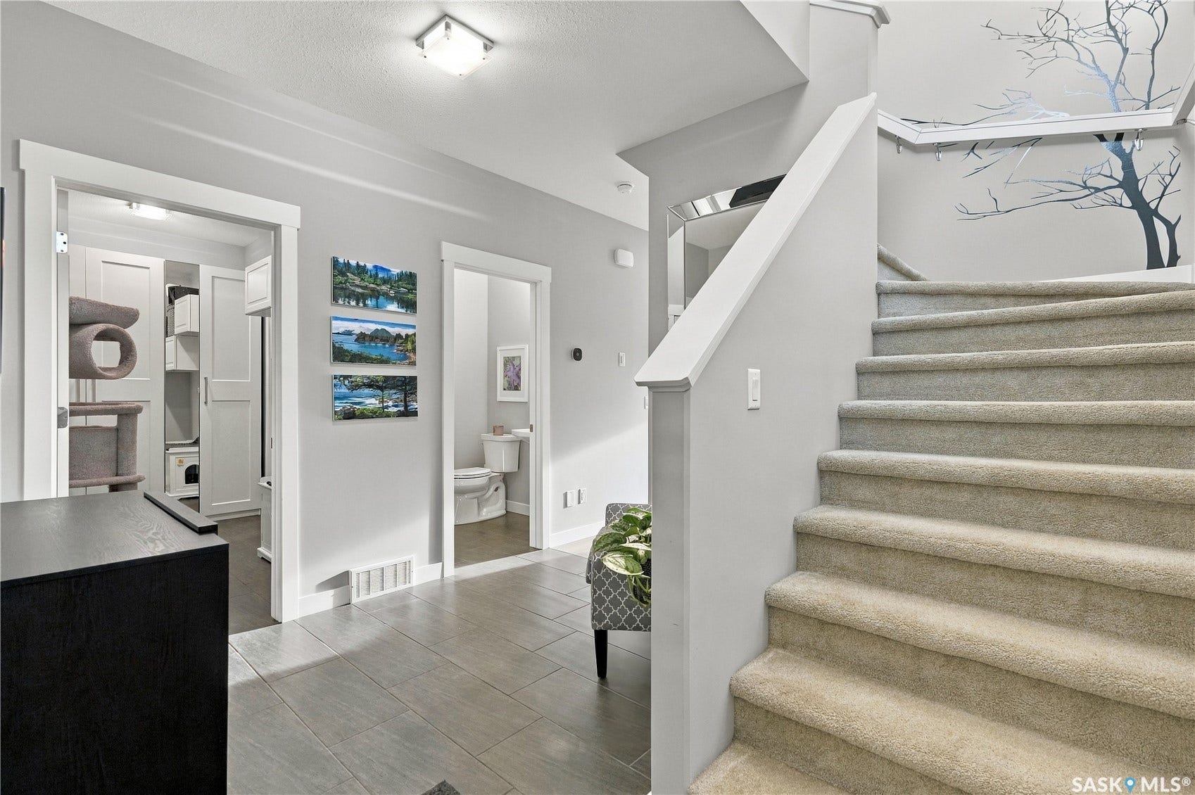 8113 Barley Crescent, Regina SK S4Y 0E7 8113 Barley Crescent, Regina SK S4Y 0E7