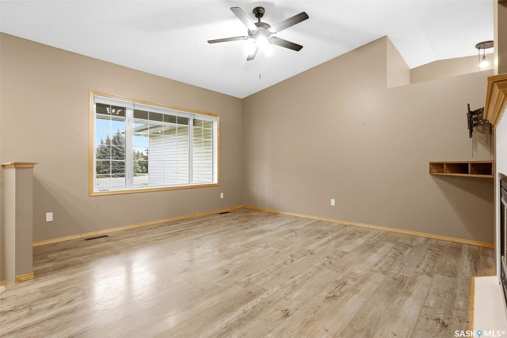 12 Stern Place, SK S4L 1B2