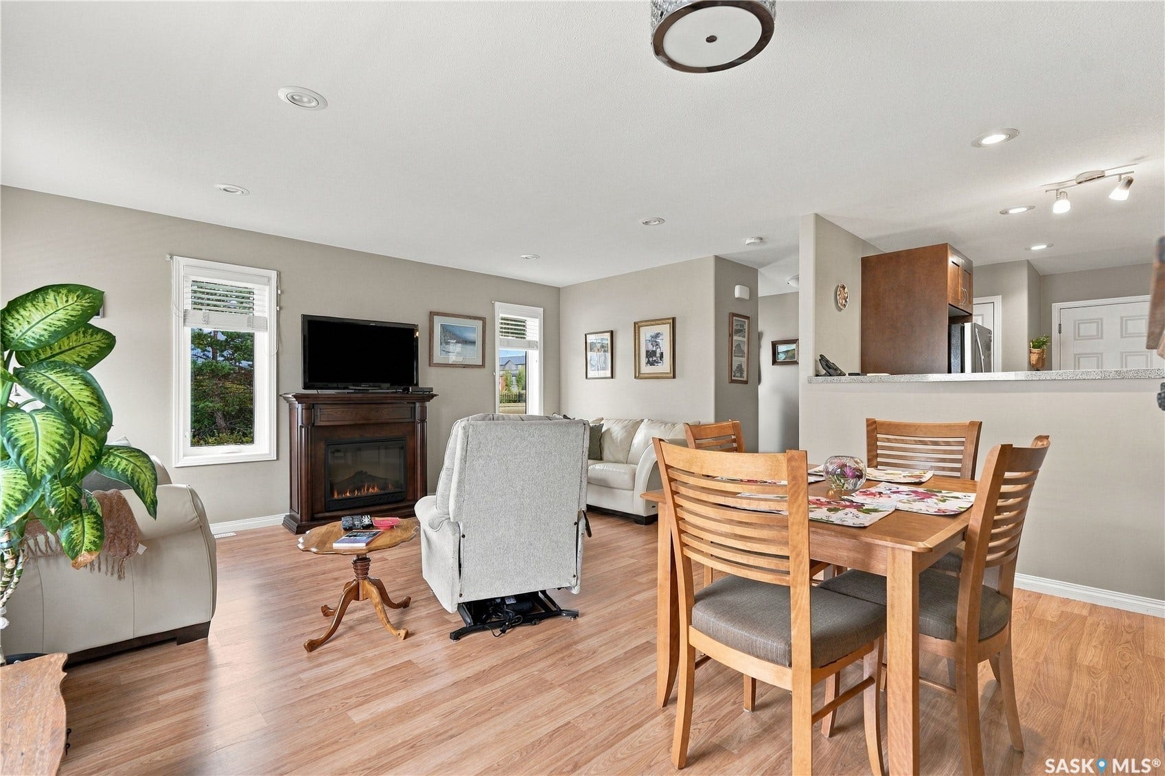 547 East Hampton Boulevard, #23, Saskatoon SK S7R 0H8