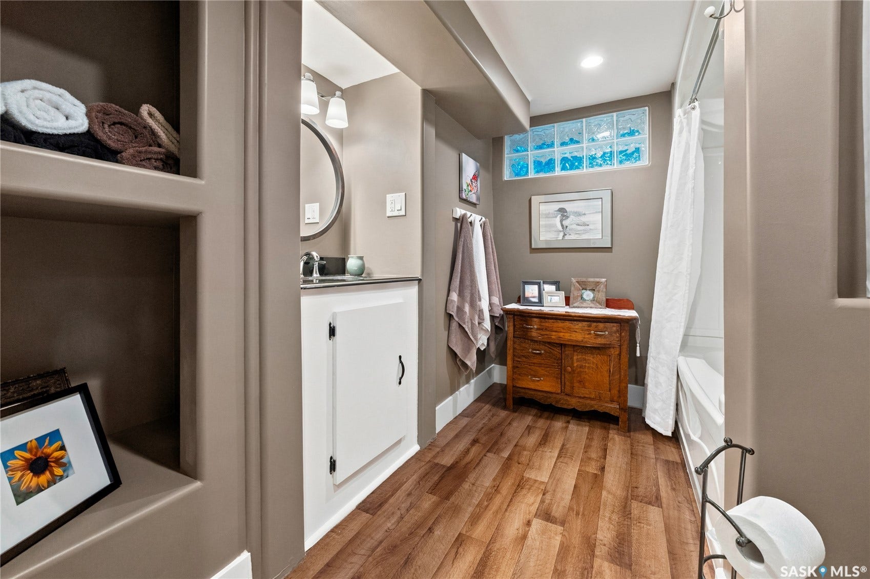 full bathroom in basement