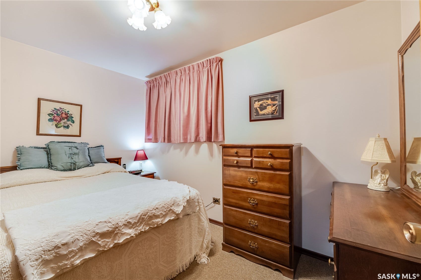 954 Hochelaga Street W, Moose Jaw SK S6H 2H8