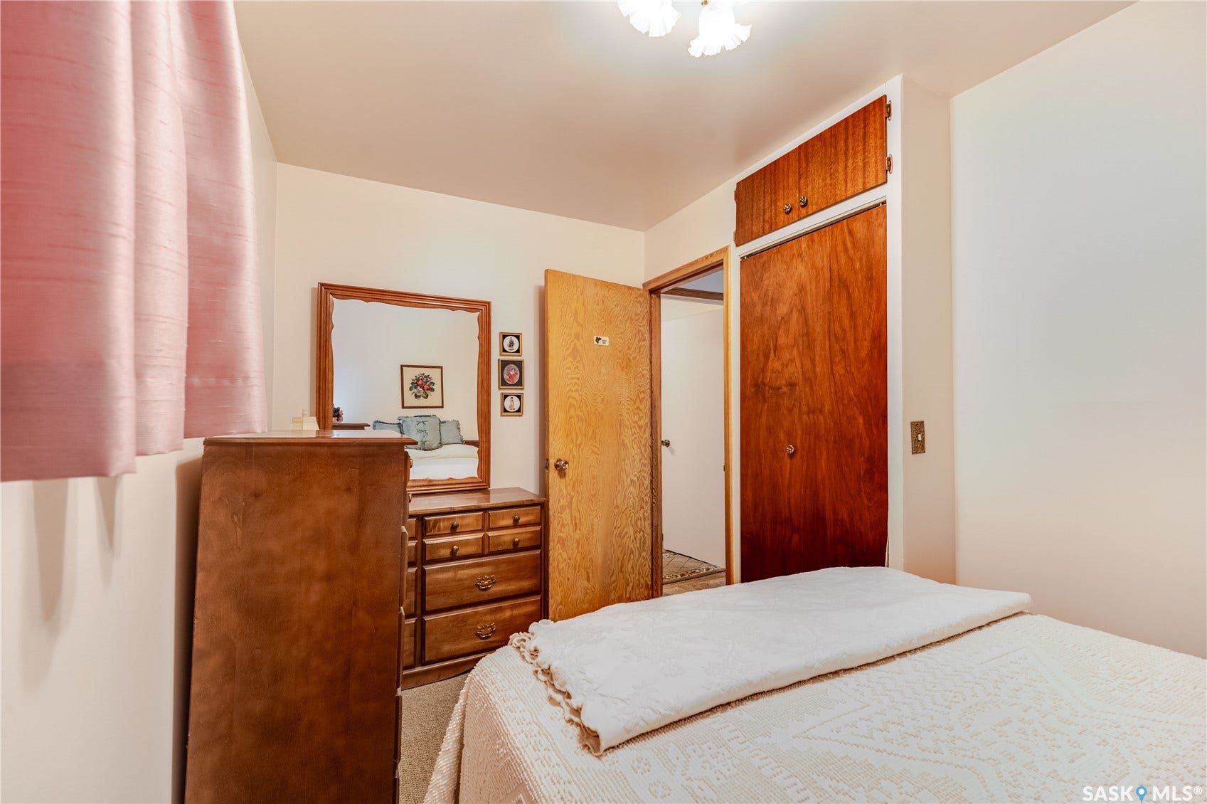 954 Hochelaga Street W, Moose Jaw SK S6H 2H8
