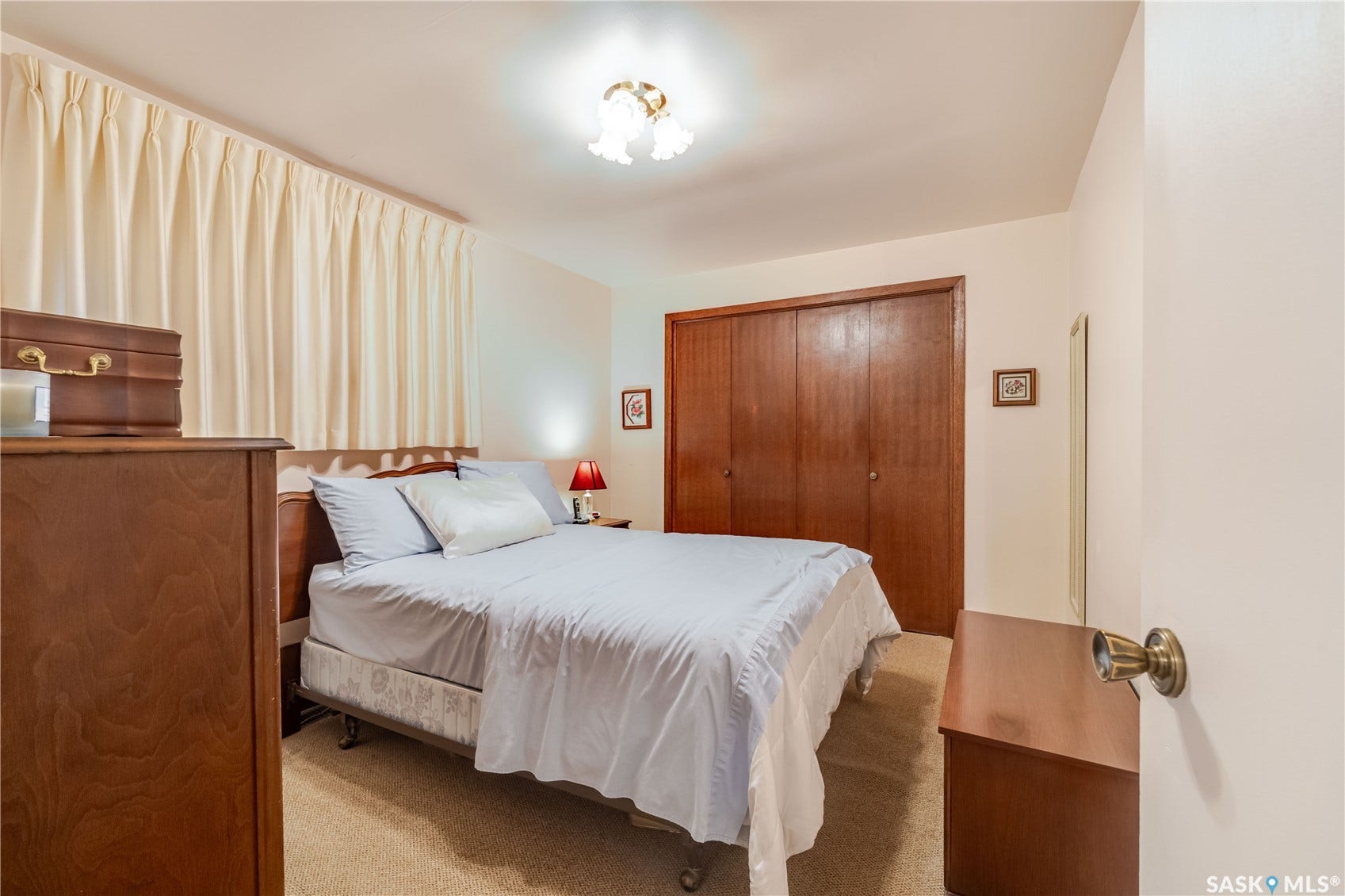 954 Hochelaga Street W, Moose Jaw SK S6H 2H8