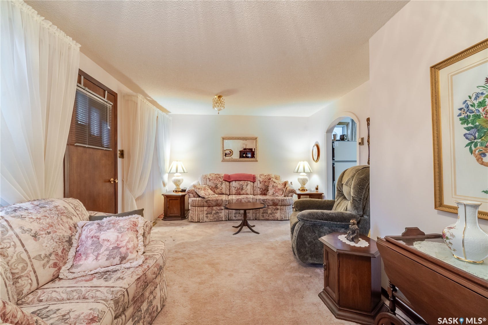 954 Hochelaga Street W, Moose Jaw SK S6H 2H8