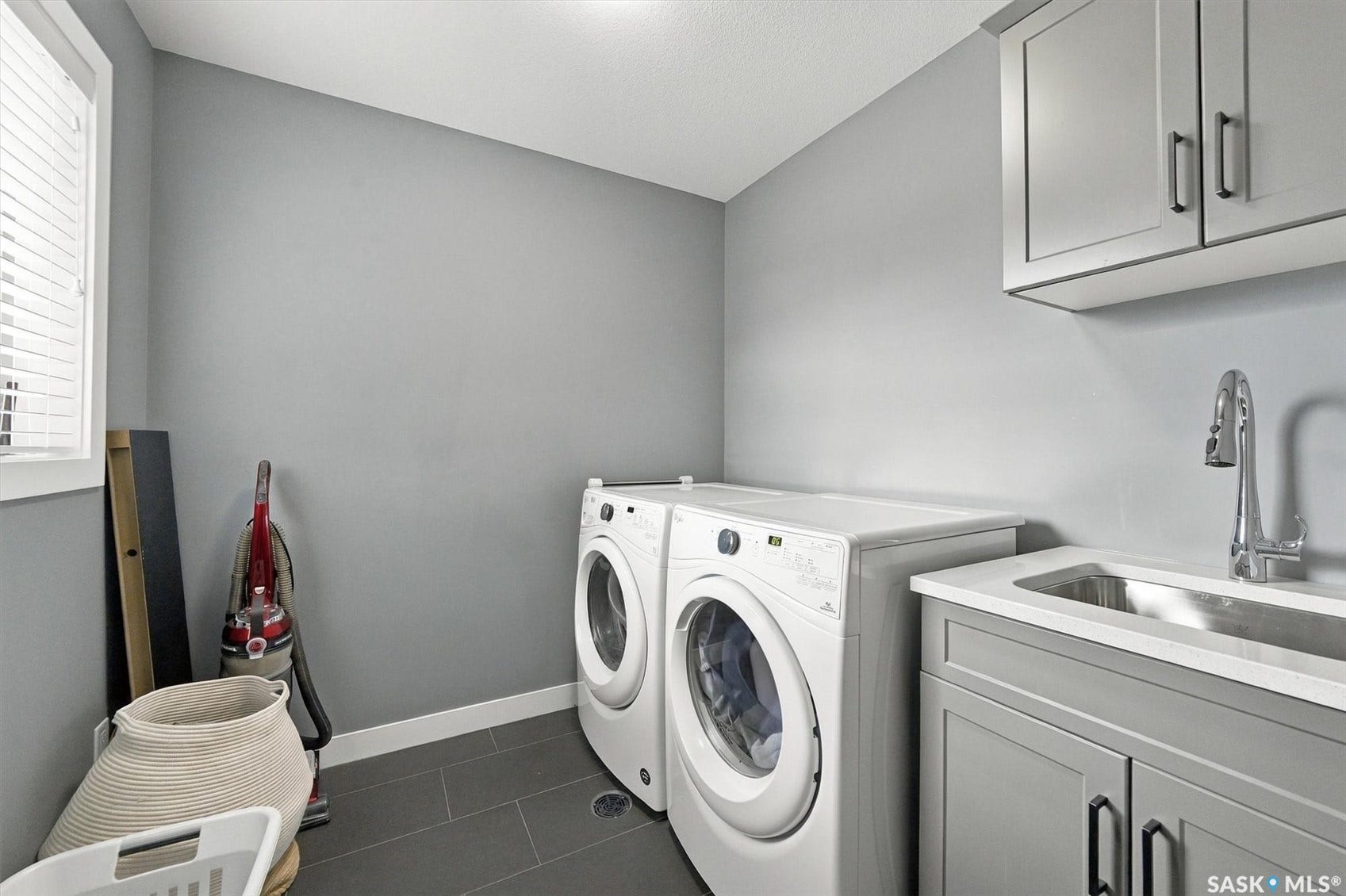 311 Dagnone Crescent, Saskatoon SK S7V 0P7