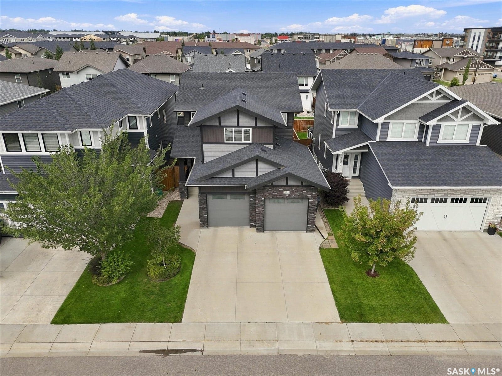311 Dagnone Crescent, Saskatoon SK S7V 0P7
