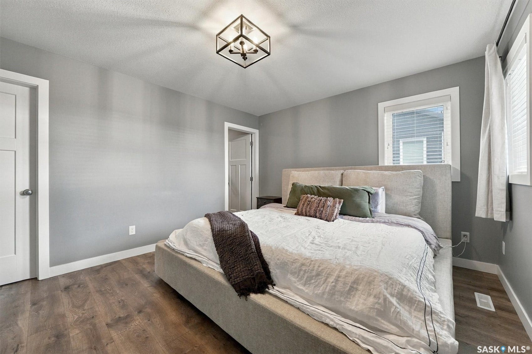311 Dagnone Crescent, Saskatoon SK S7V 0P7