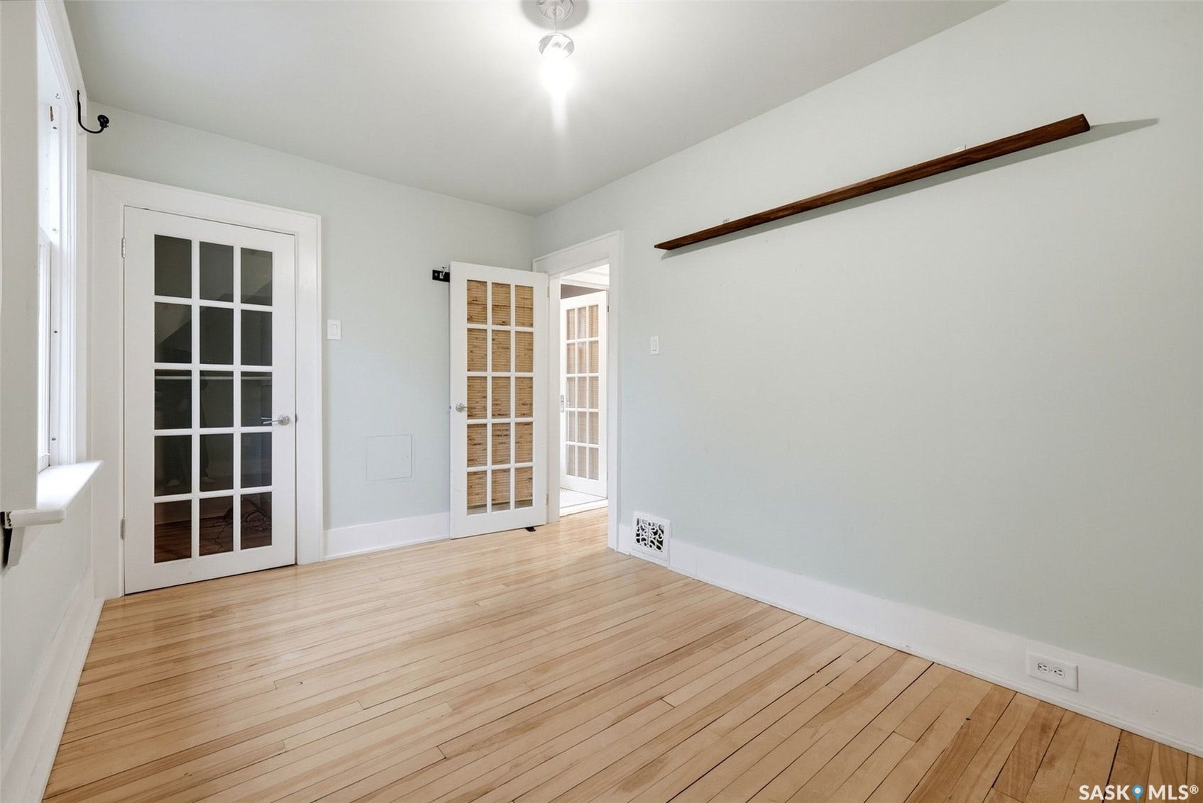 2256 Angus Street, Regina SK S4T 2A2
