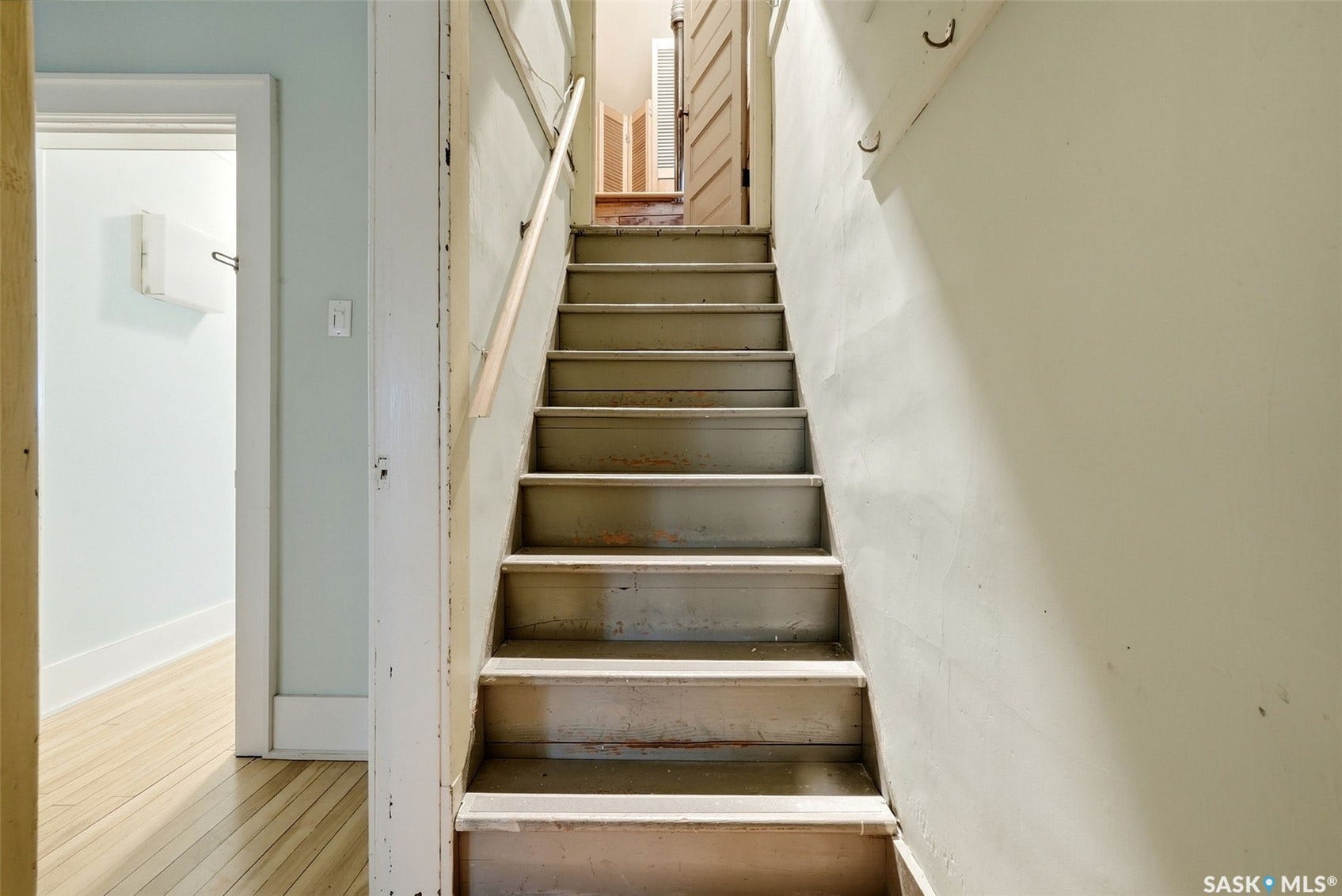 2256 Angus Street, Regina SK S4T 2A2