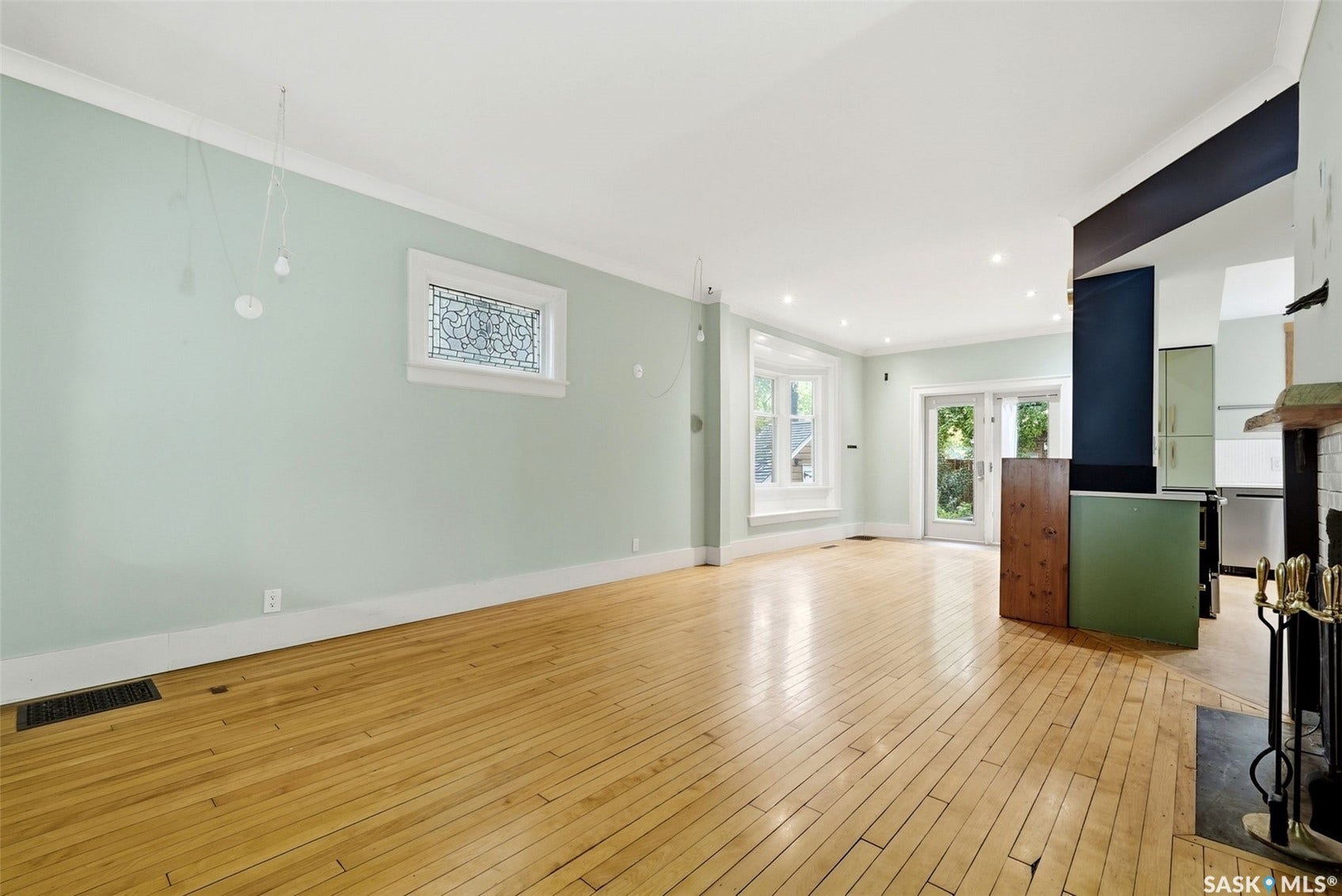 2256 Angus Street, Regina SK S4T 2A2