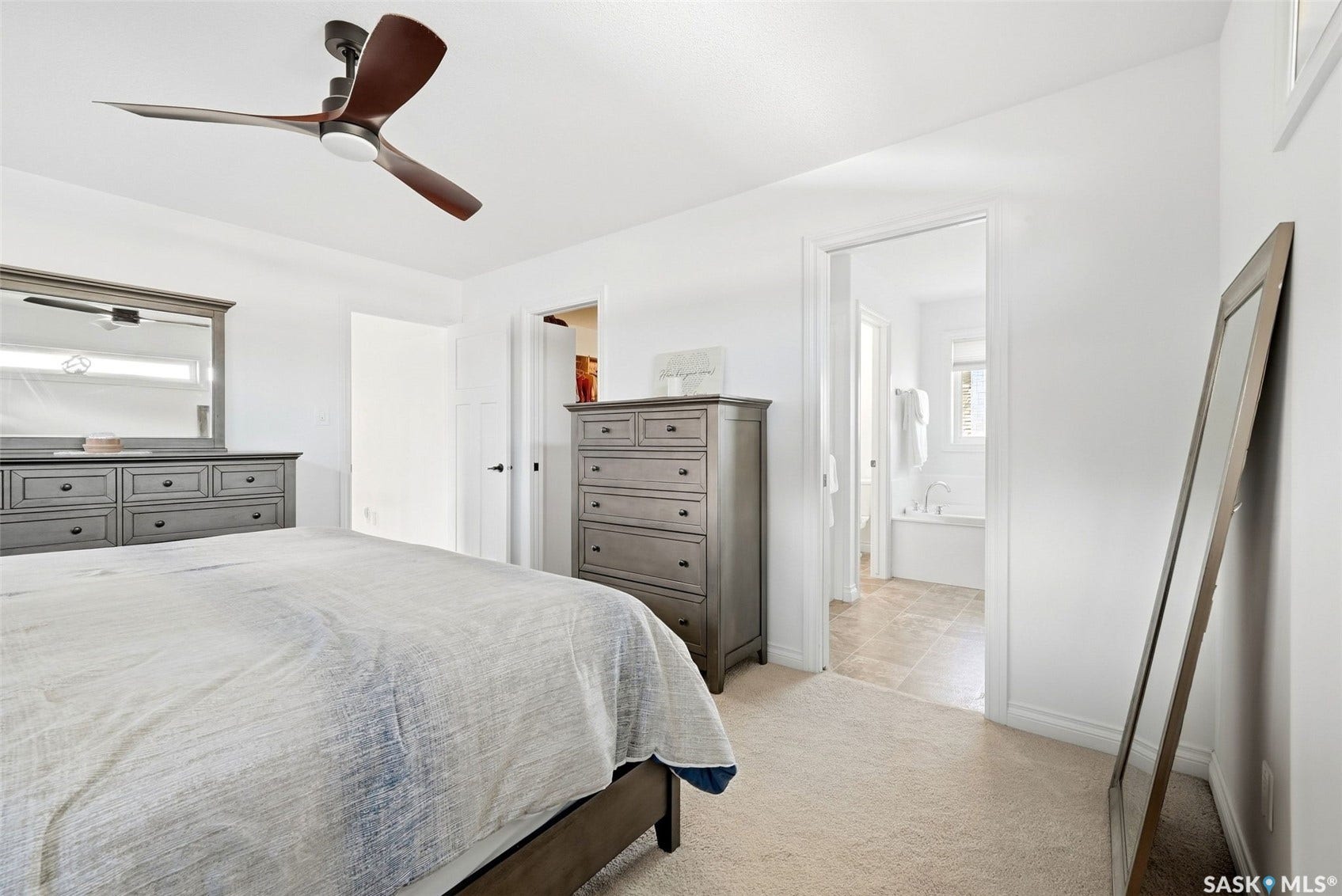 5101 Aerial Crescent, Regina SK S4W 0C8