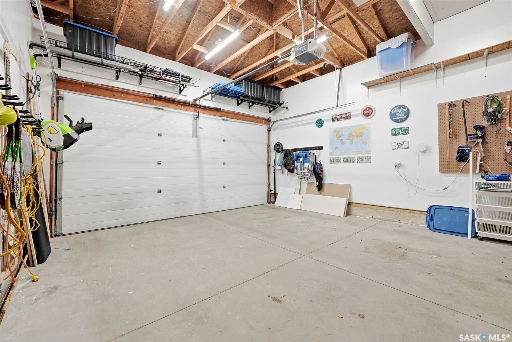 5101 Aerial Crescent, Regina SK S4W 0C8