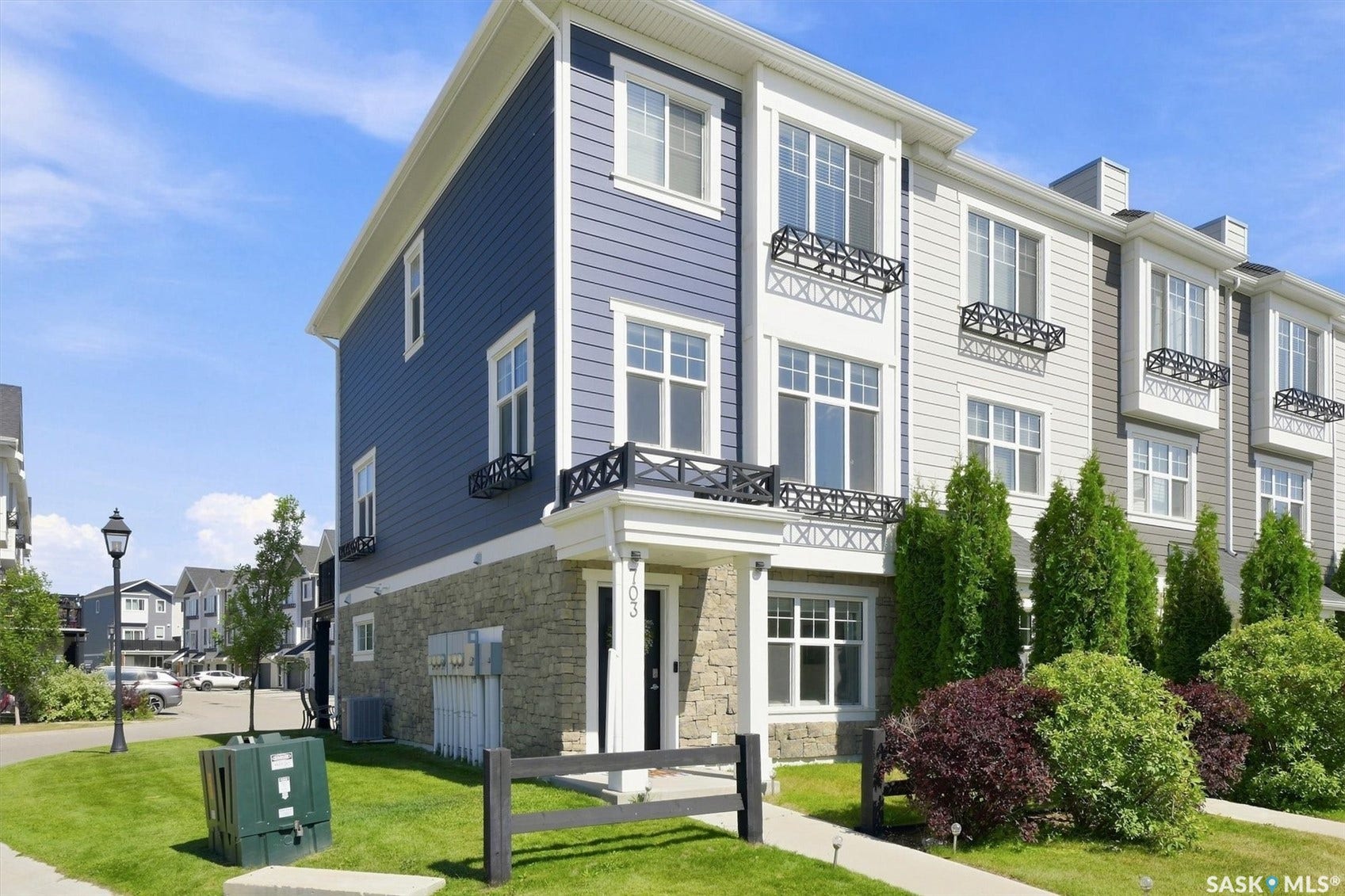 703 Meadows Boulevard, Saskatoon SK S7V 0L3
