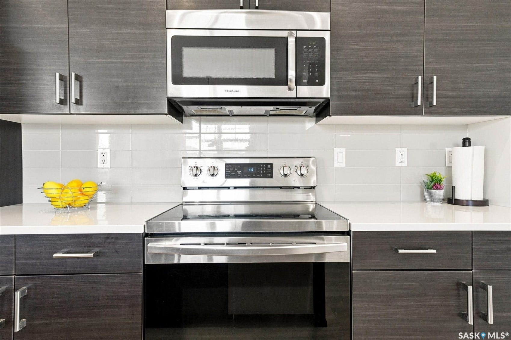 703 Meadows Boulevard, Saskatoon SK S7V 0L3